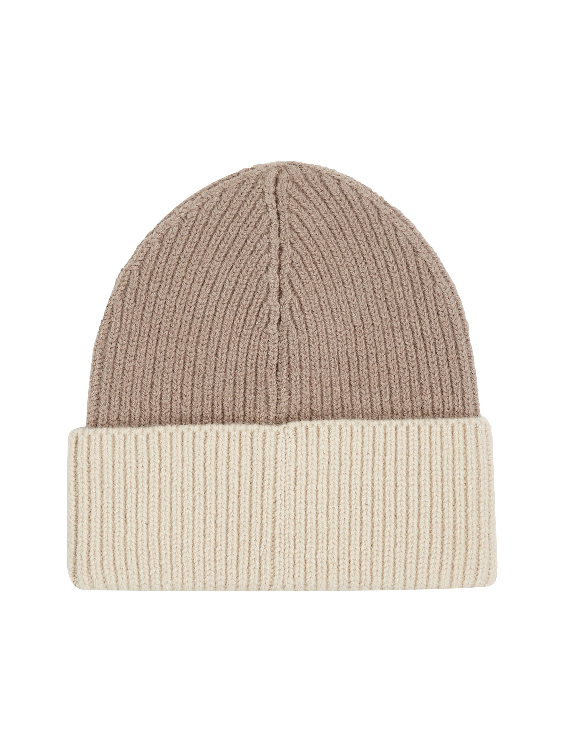 Calvin Klein Beanie CK METAL TWO-TONE CHUNKY BEANIE