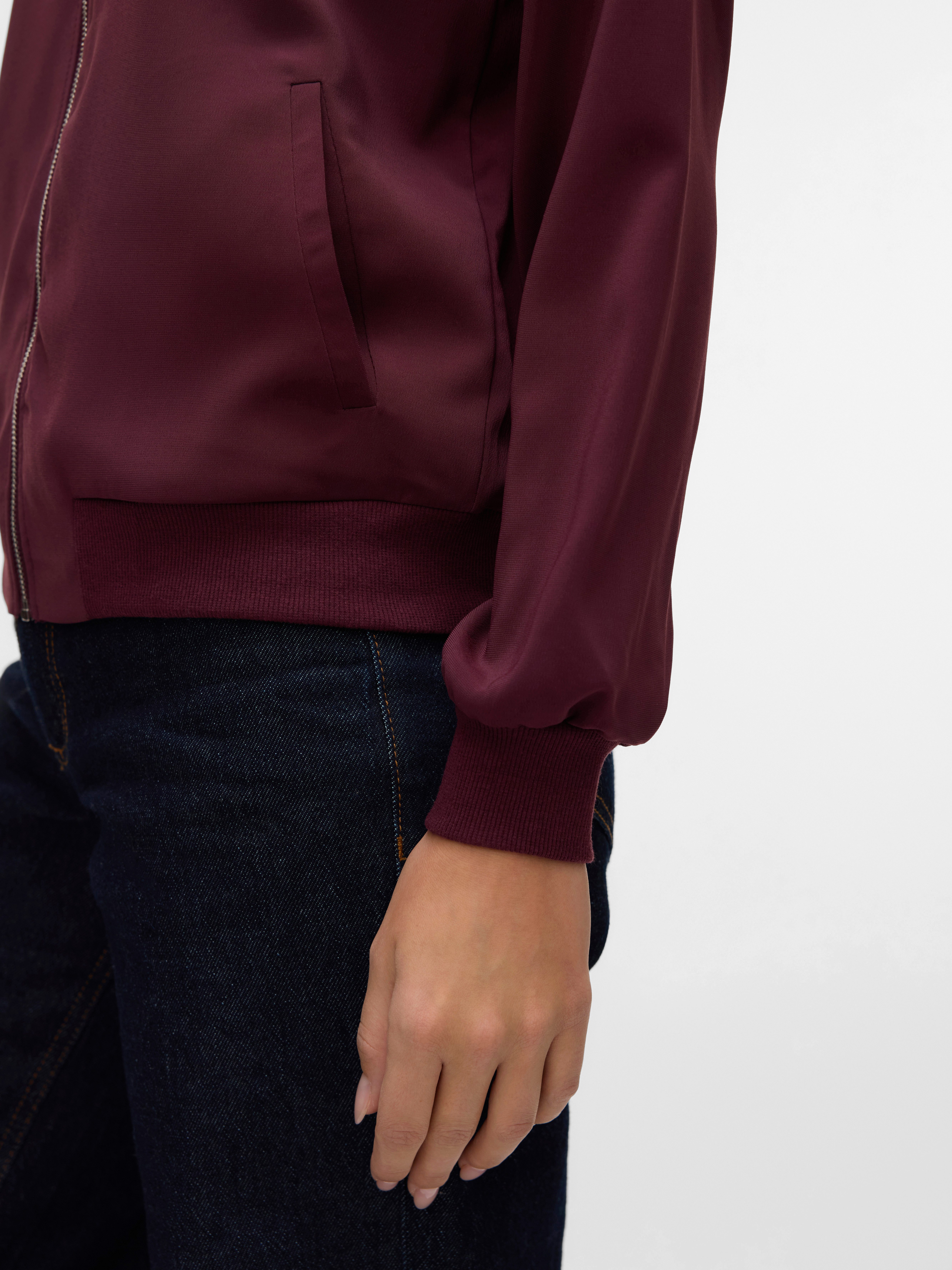 Vero Moda Bomberjack VMCOCO L/S BOMBER in modieus kort model