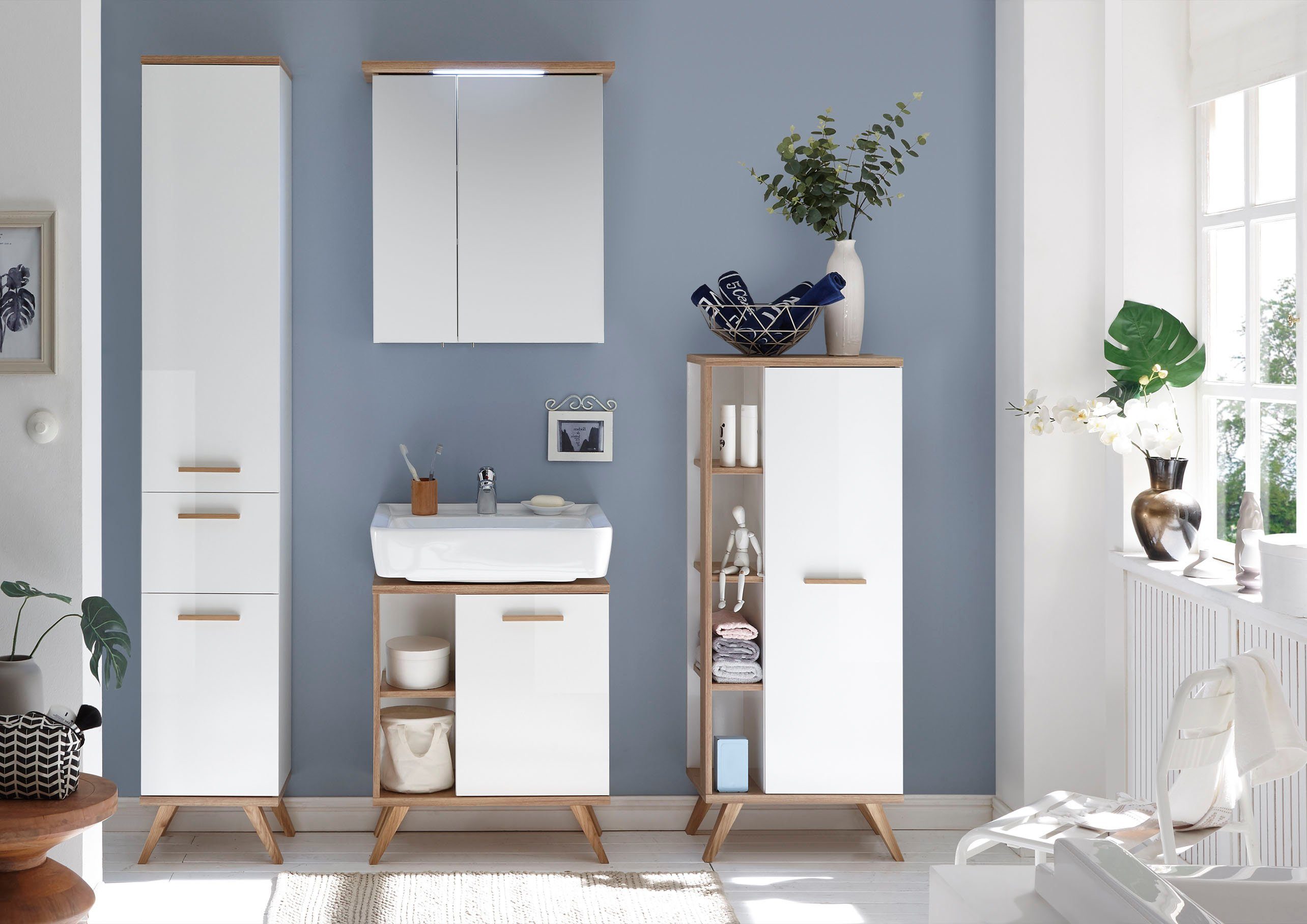 Saphir Halfhoge kast Quickset badkamermeubel 50,5 cm breed, 1 deur, zijplanken Badkamer-halfhoge kast inclusief deurdemper, grepen in hout