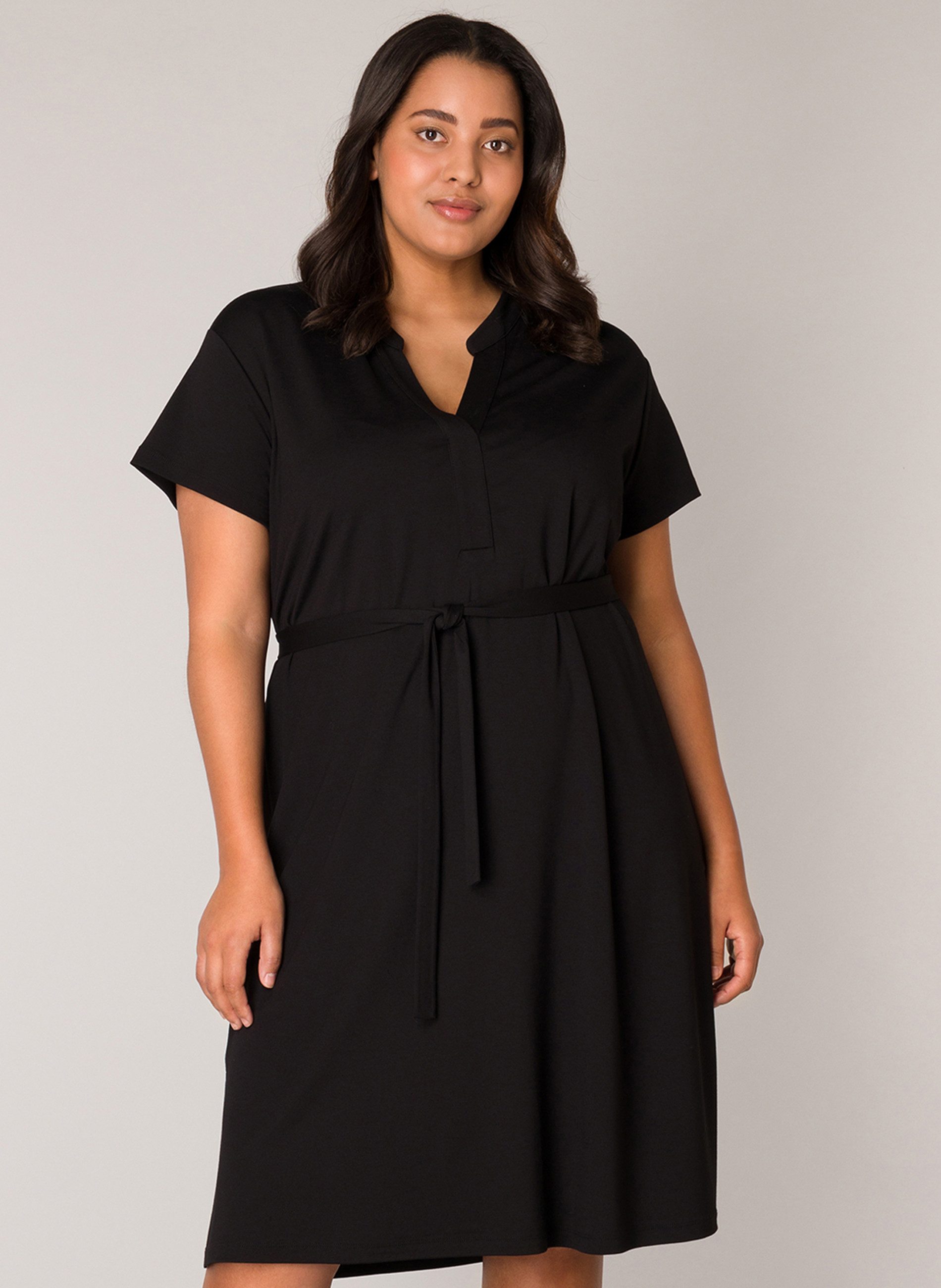 Base Level Curvy Zomerjurk met een bindceintuur