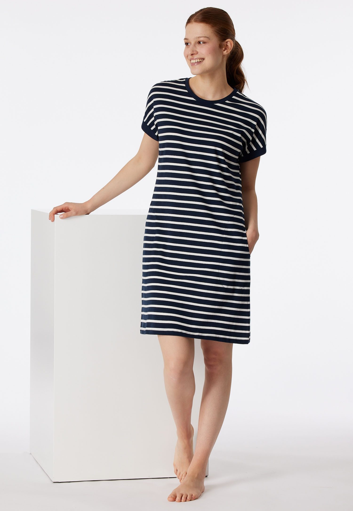 Schiesser Nachthemd Casual Essentials met garen-geverfde strepen en sportieve zakken