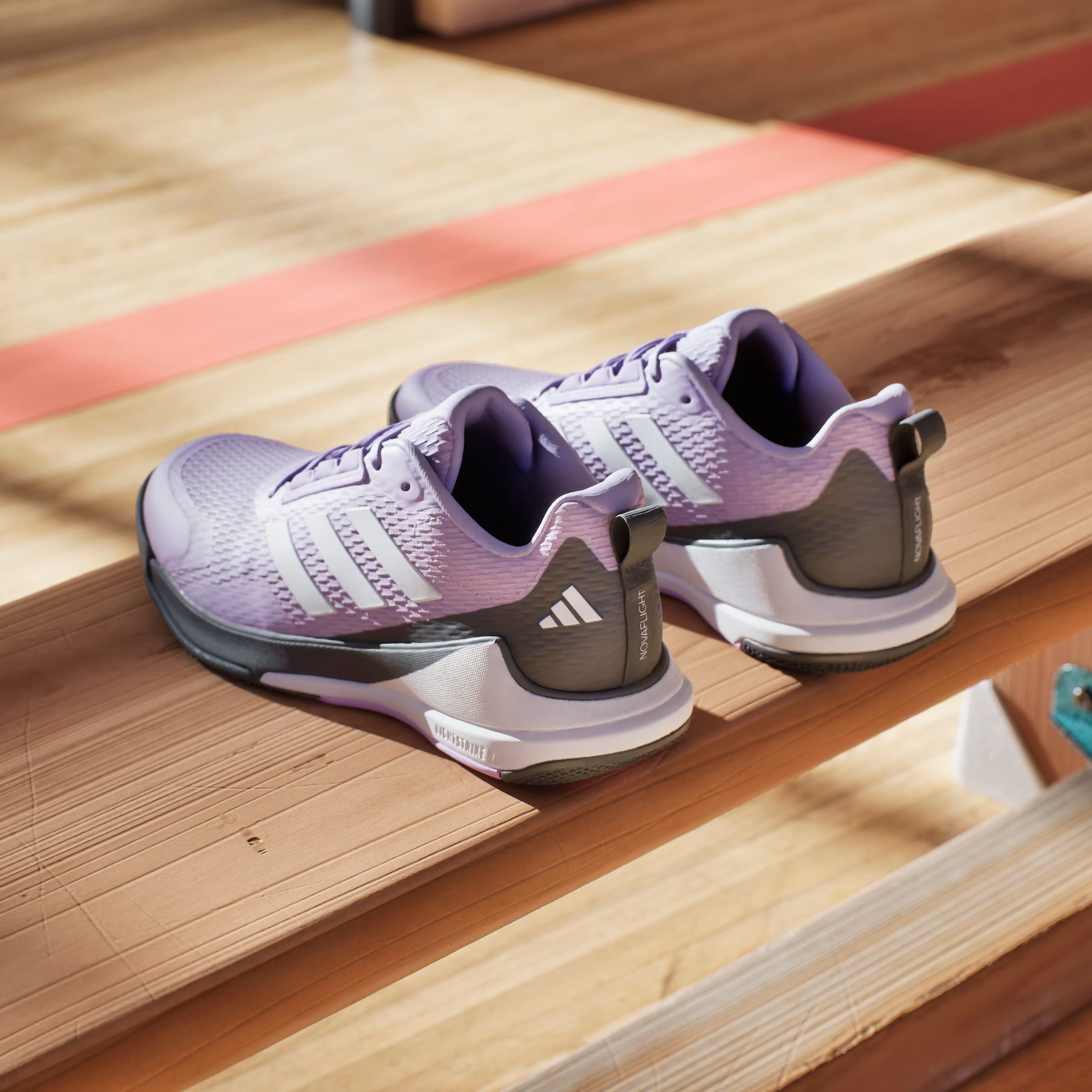 adidas Performance Zaalschoenen NOVAFLIGHT 2 INDOOR bijzonder geschikt voor volleybal en basketbal