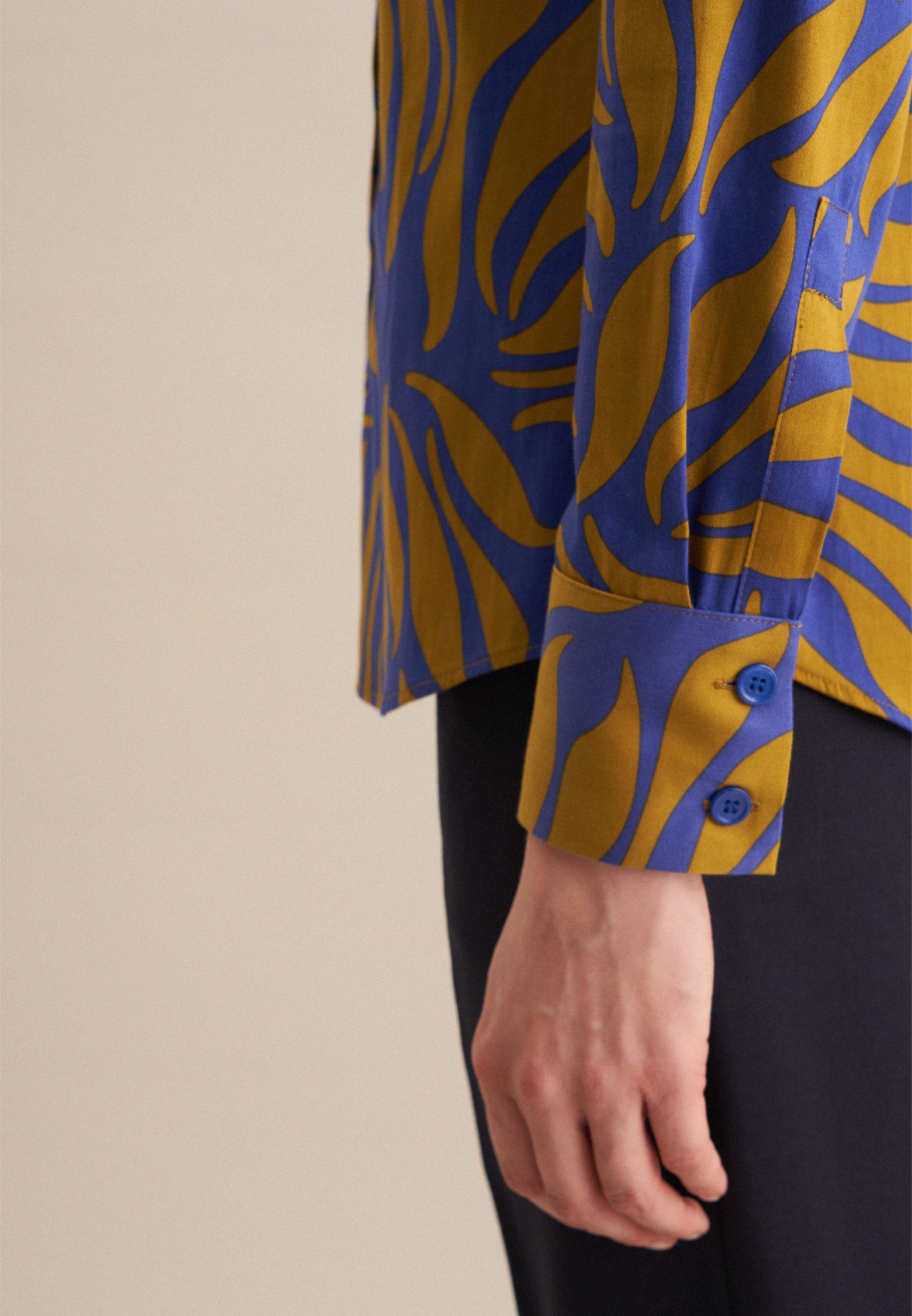 seidensticker Overhemdblouse Zwarte roos Lange mouwen kraag print