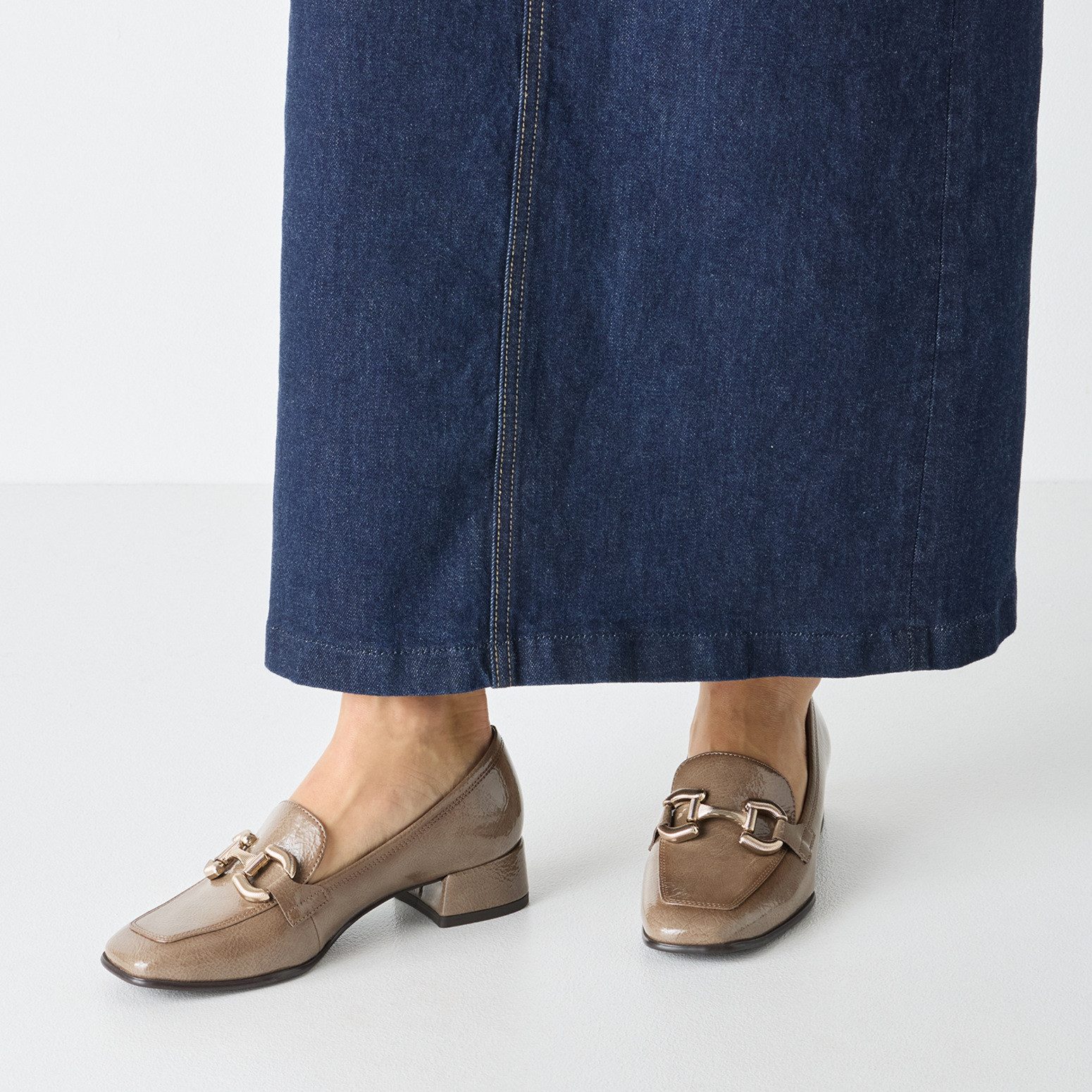 Tamaris Instappers hakken, pumps, lage schoen, instapschoen met modieuze decoratieve gesp