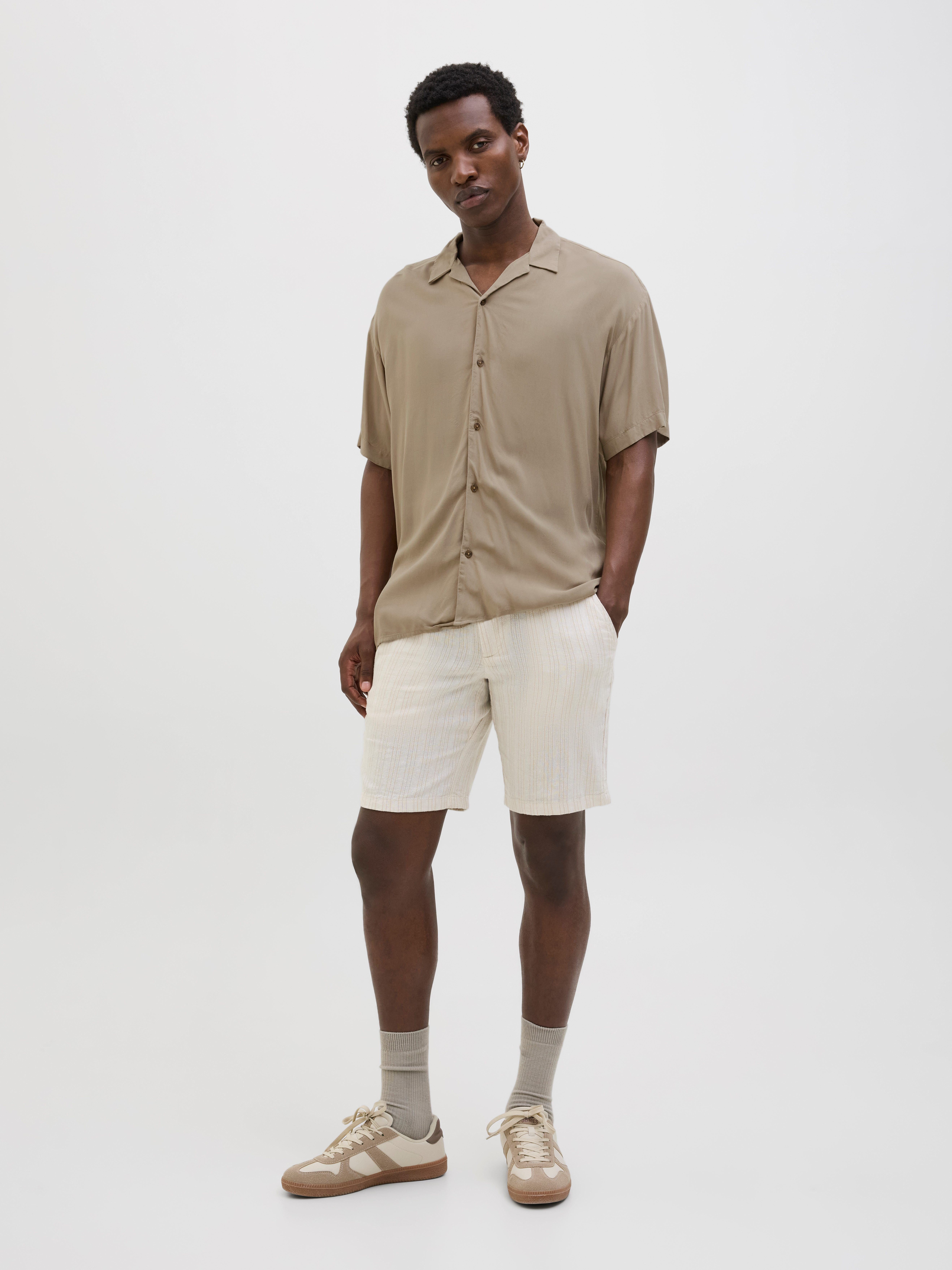 Jack & Jones Overhemd met korte mouwen JJEJEFF SOLID RESORT SHIRT S/S SN