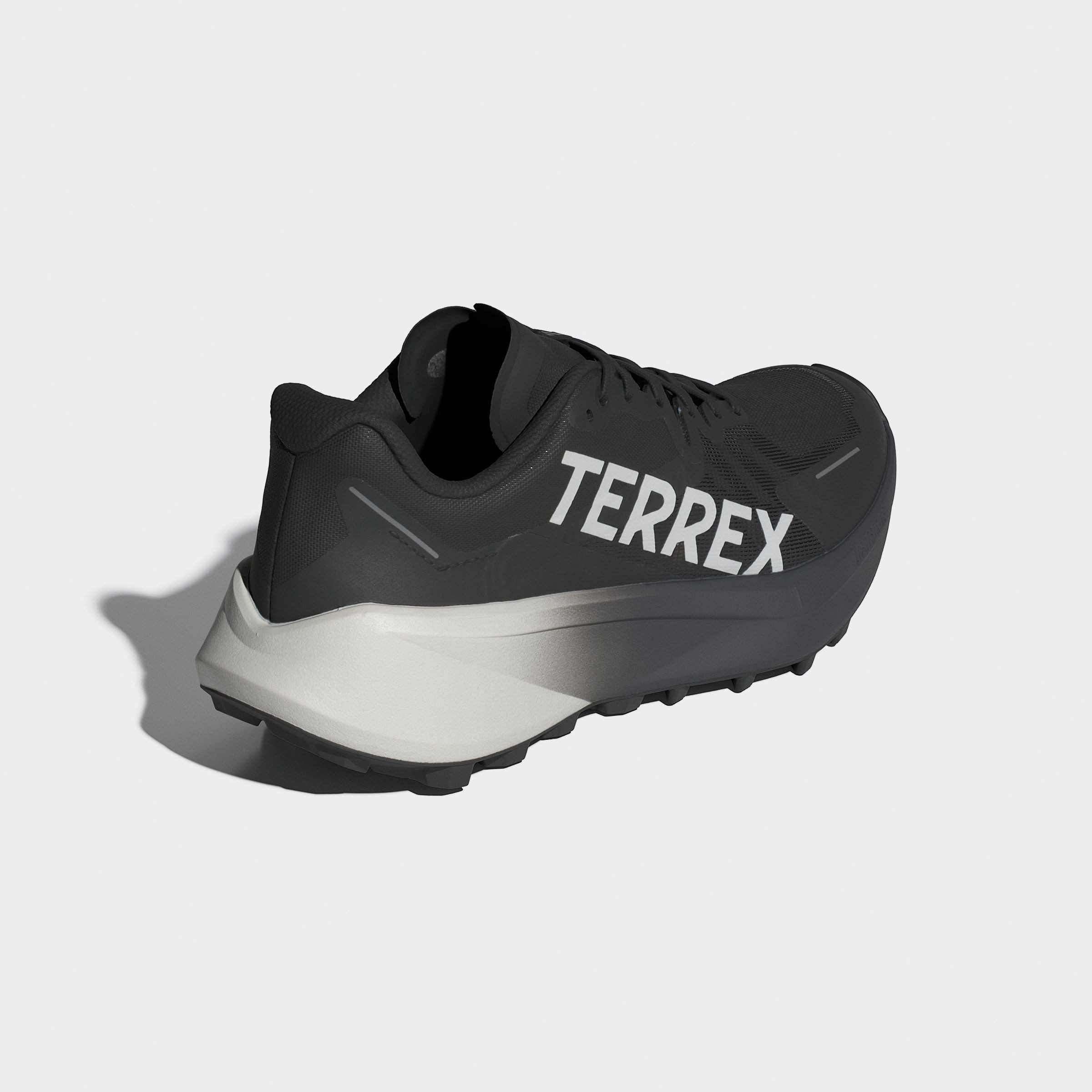 adidas TERREX Trailrunningschoenen TERREX AGRAVIC 3 TRAILRUNNING