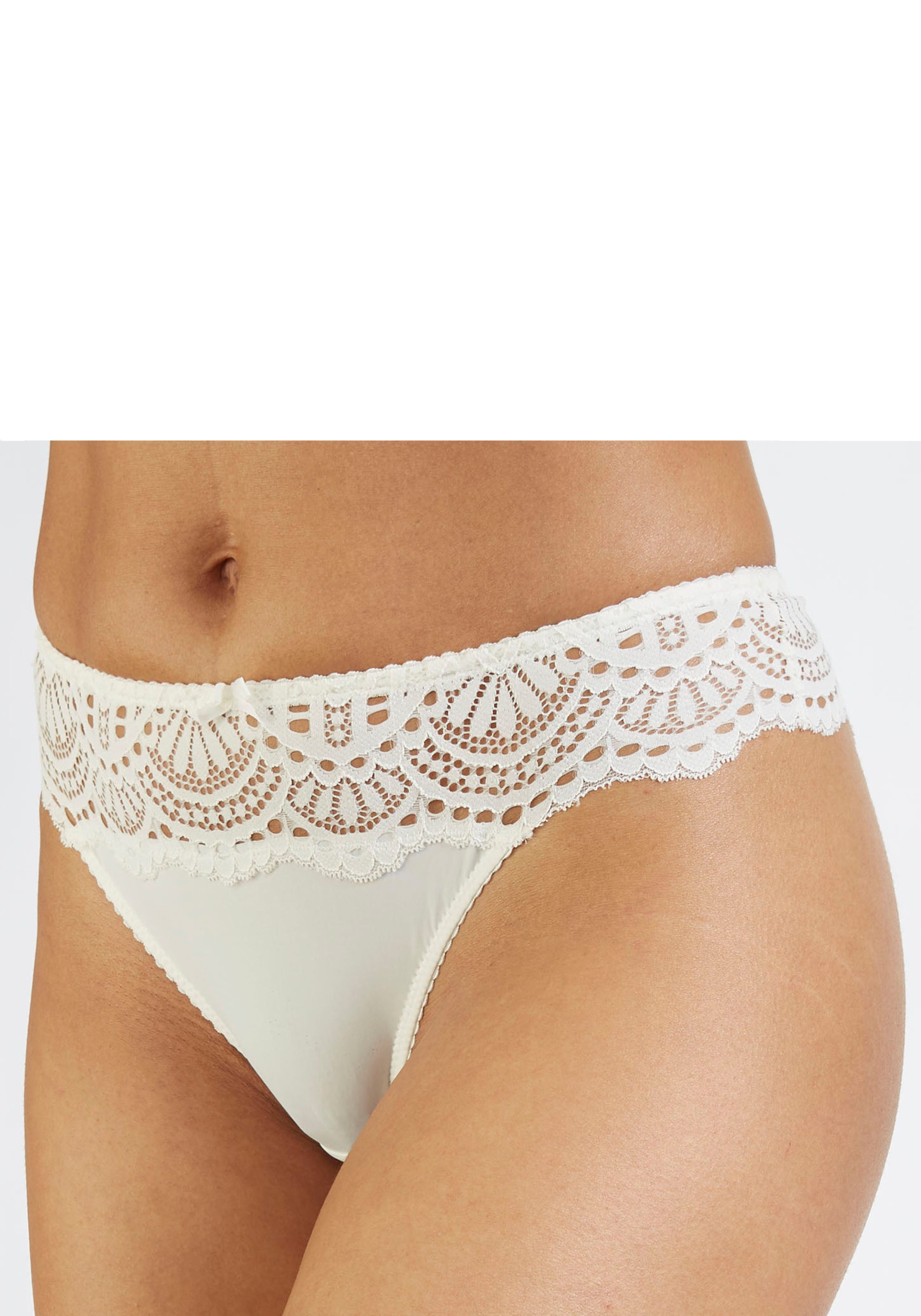 Lascana String Aurora met romantische kanten boordjes dames strings maat 44/46 wit