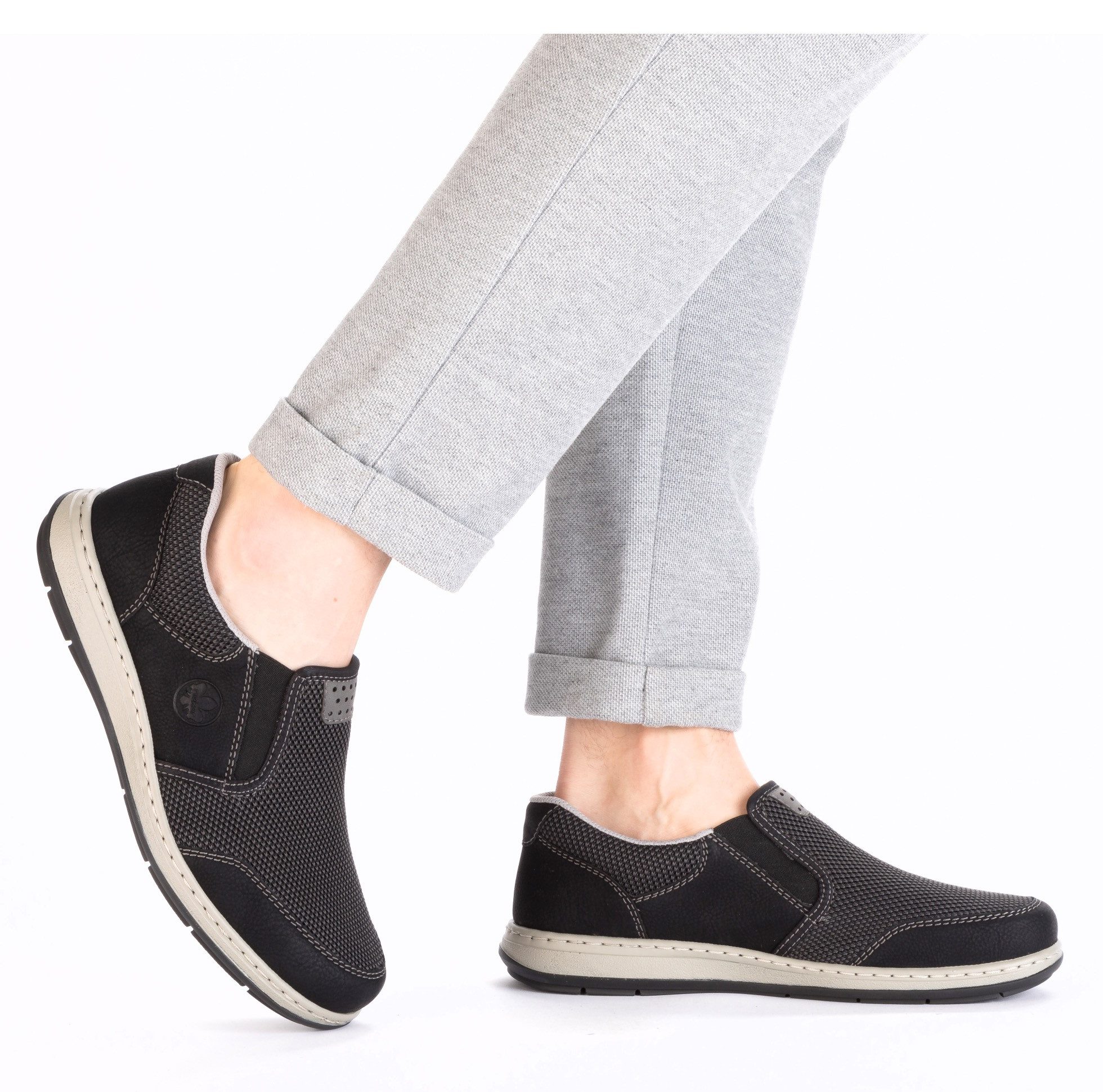 Rieker Instappers slip-on sneaker, instapschoen, lage schoen, vrijetijdsschoen met stretch