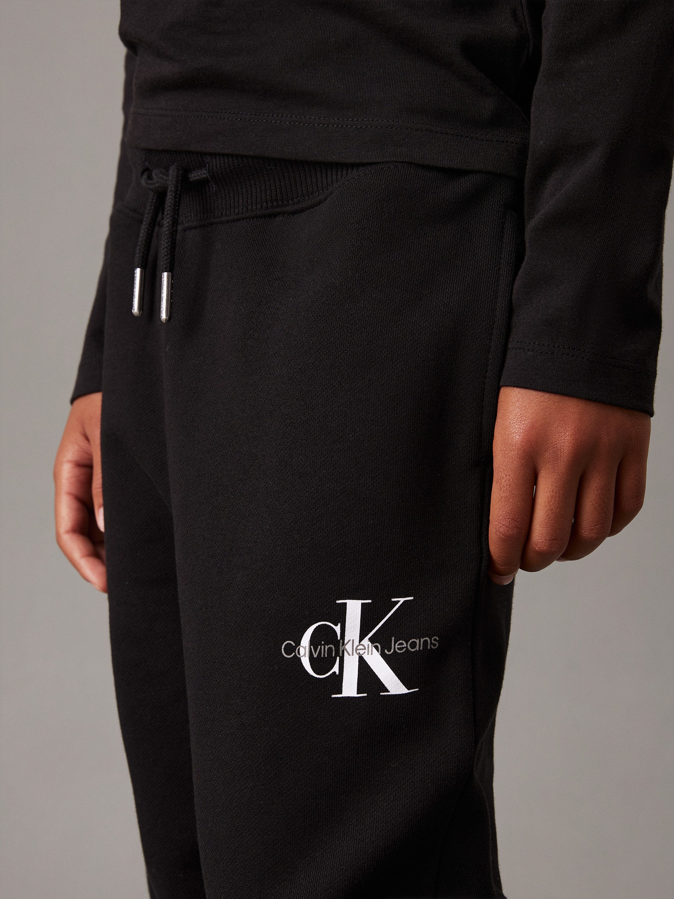 Calvin Klein Sweatbroek MONOGRAM LOGO SWEATPANTS voor kinderen tot 16 jaar