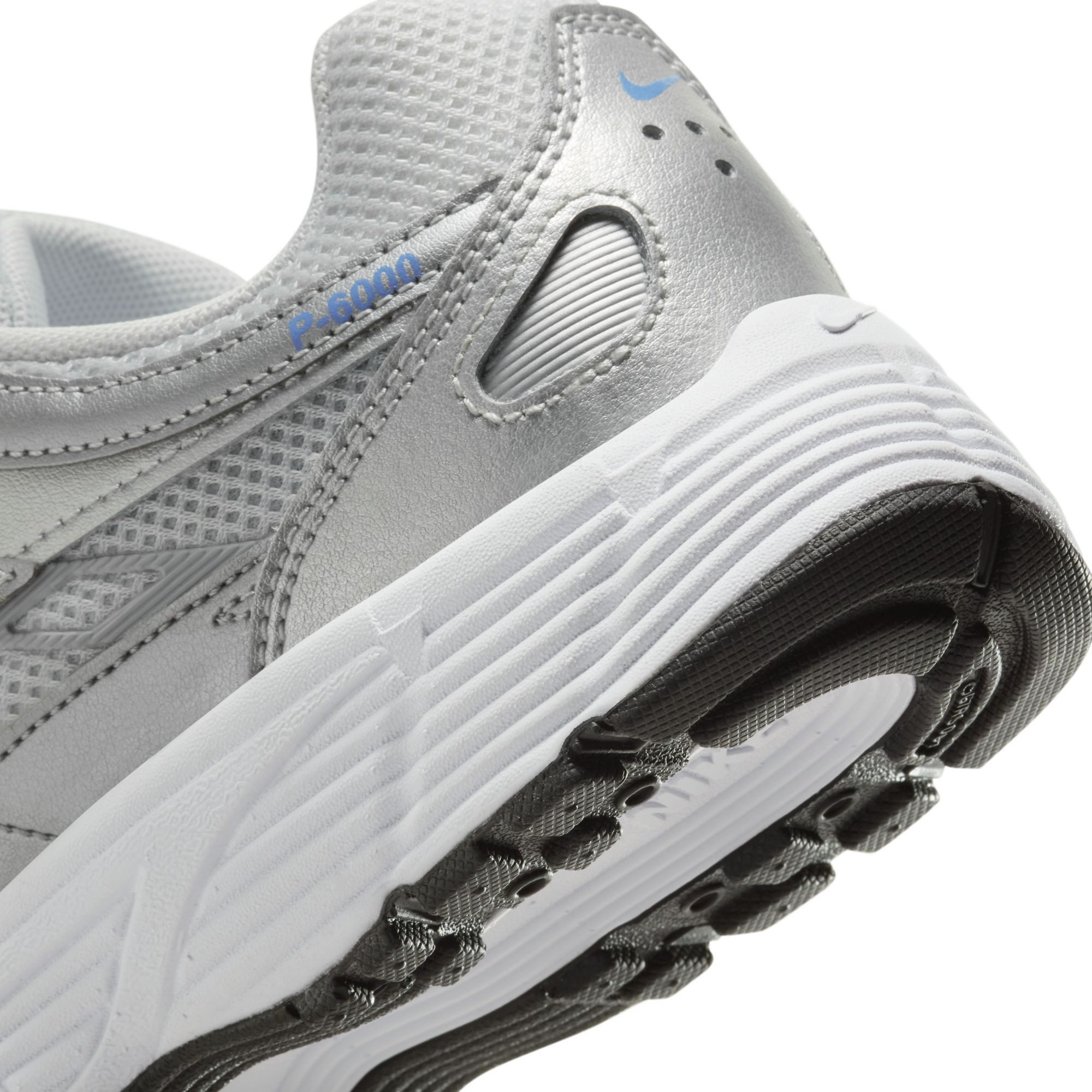 Nike Sportswear Sneakers P-6000