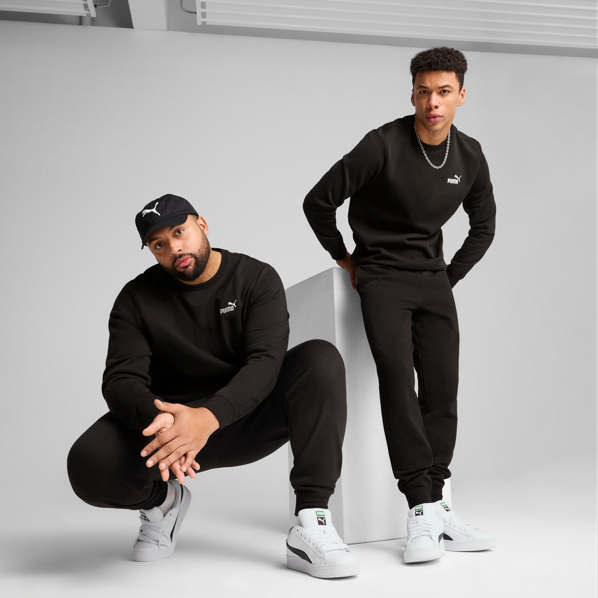 PUMA Trainingsbroek ESS NO. 1 LOGO SWEATPANTS FL CL