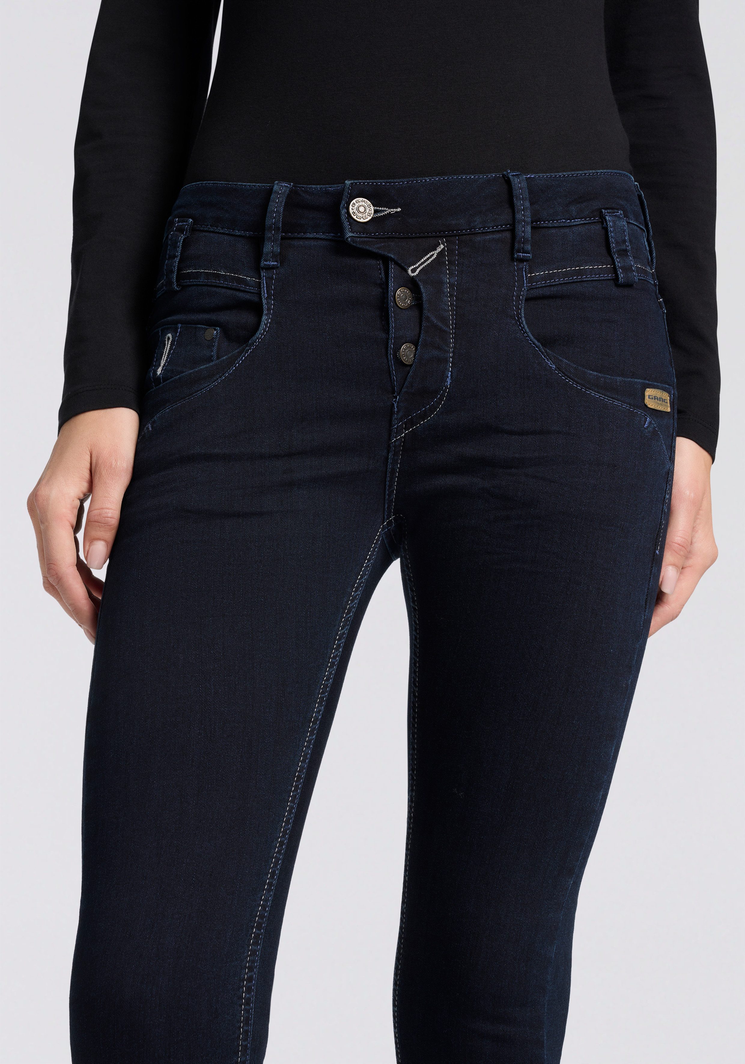 GANG Slim fit jeans 94Marge met bijzondere 4-knoopssluiting