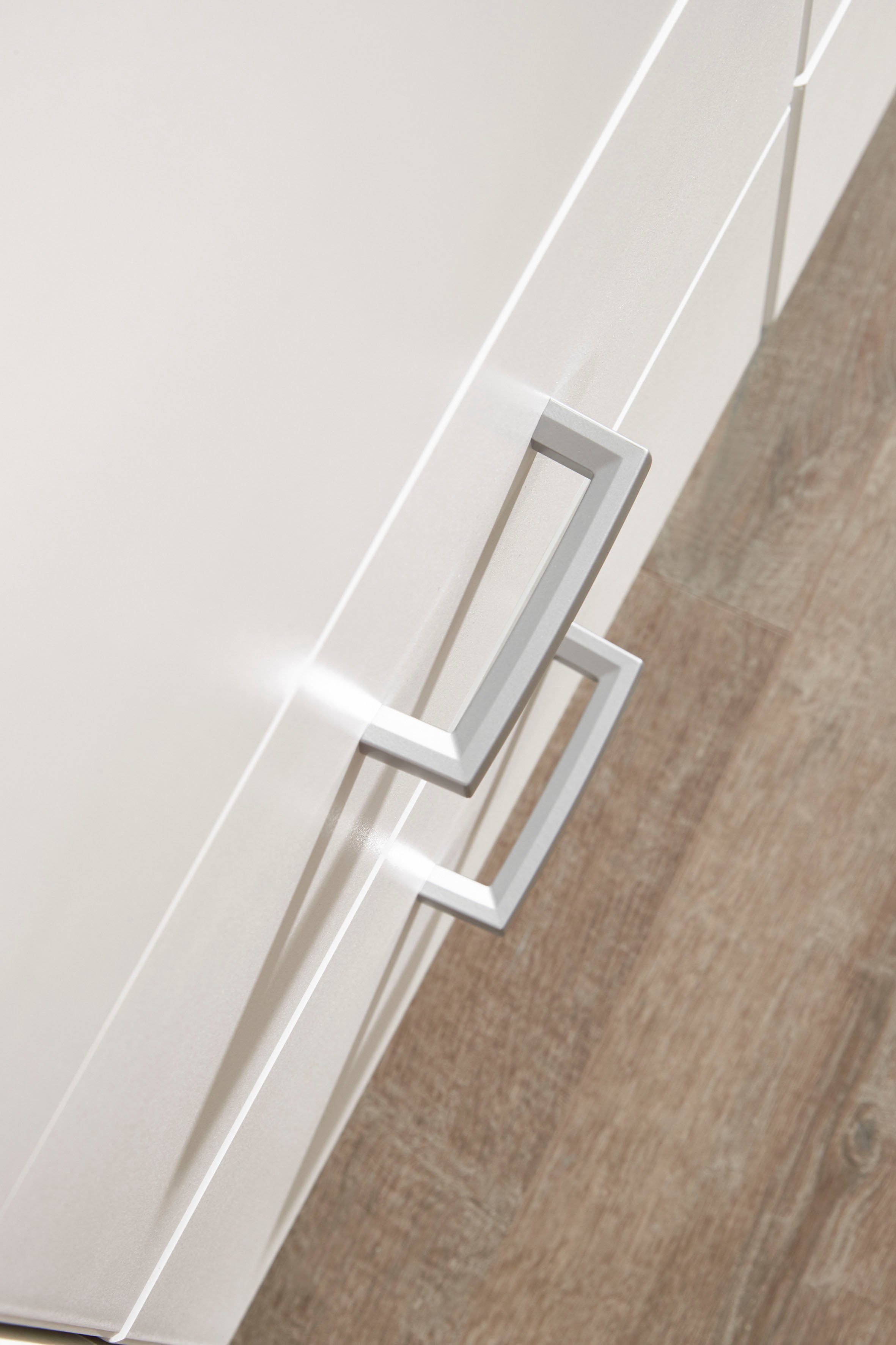 rauch Kledingkast Kast Garderobe Wasmand GAMMA in 3 Breedtes veel opbergruimte met 6 lades, met spiegel topseller made in germany