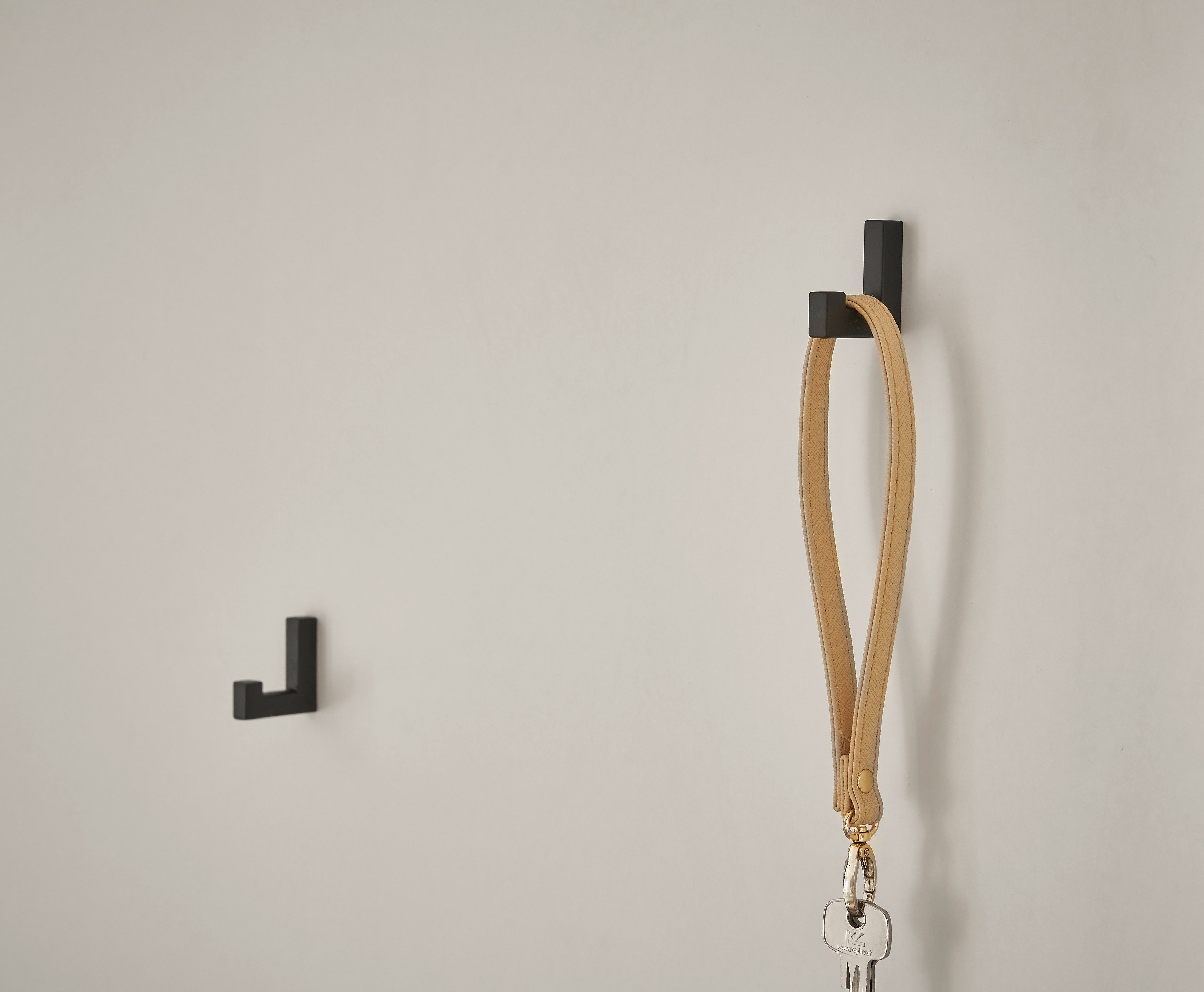 INOSIGN Halmeubelset GIRON/ CiTY, Garderobe in Wotan Eik, moderne garderobekast bevat garderobe paneel & schoenenbank incl. zitkussen, 100 cm breed (complete set, 2-delig)