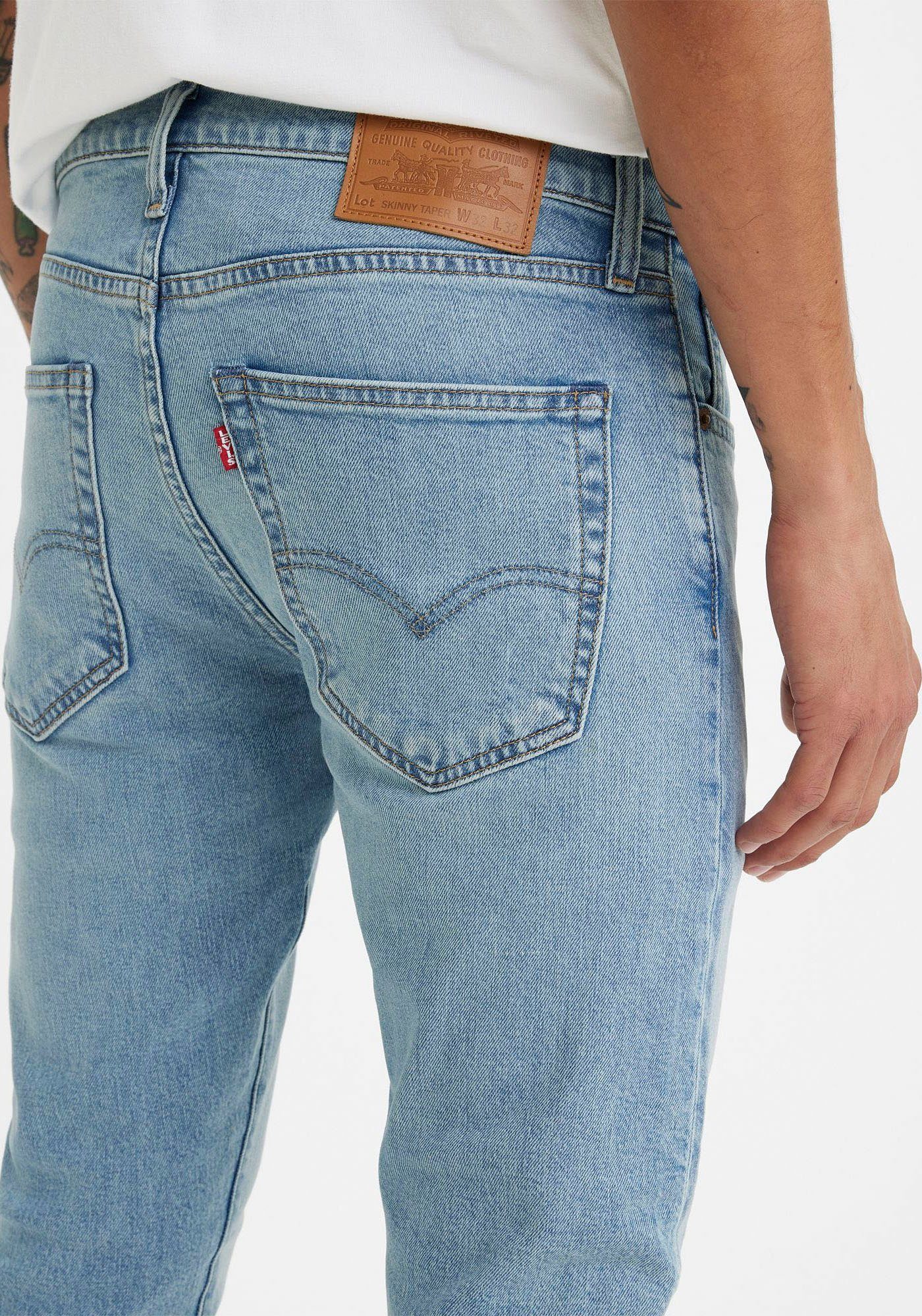 Levi's® Skinny fit jeans SKINNY TAPER met merklabel