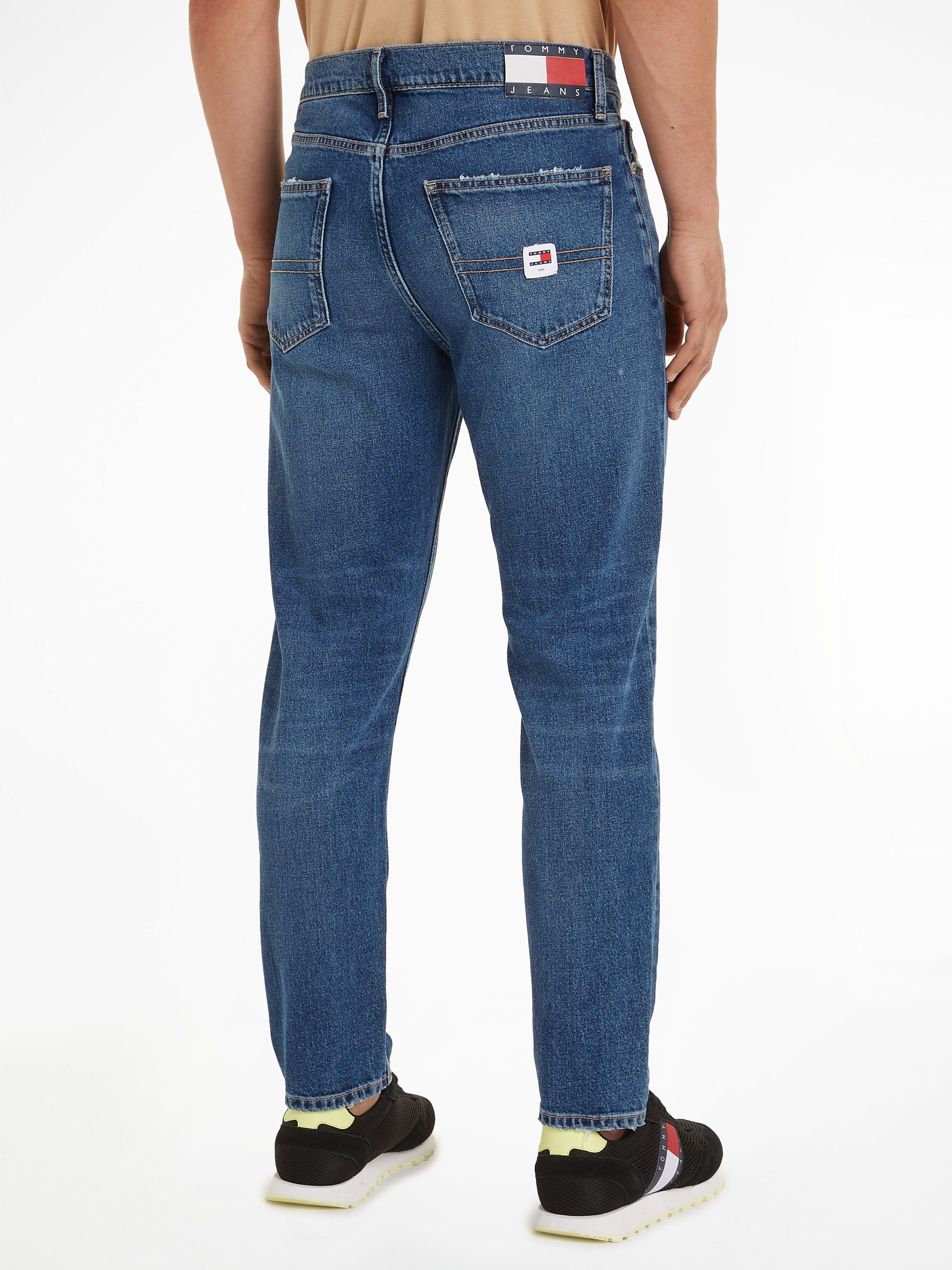 TOMMY JEANS Dad-jeans DAD JEAN RGLR in 5-pocketsstijl