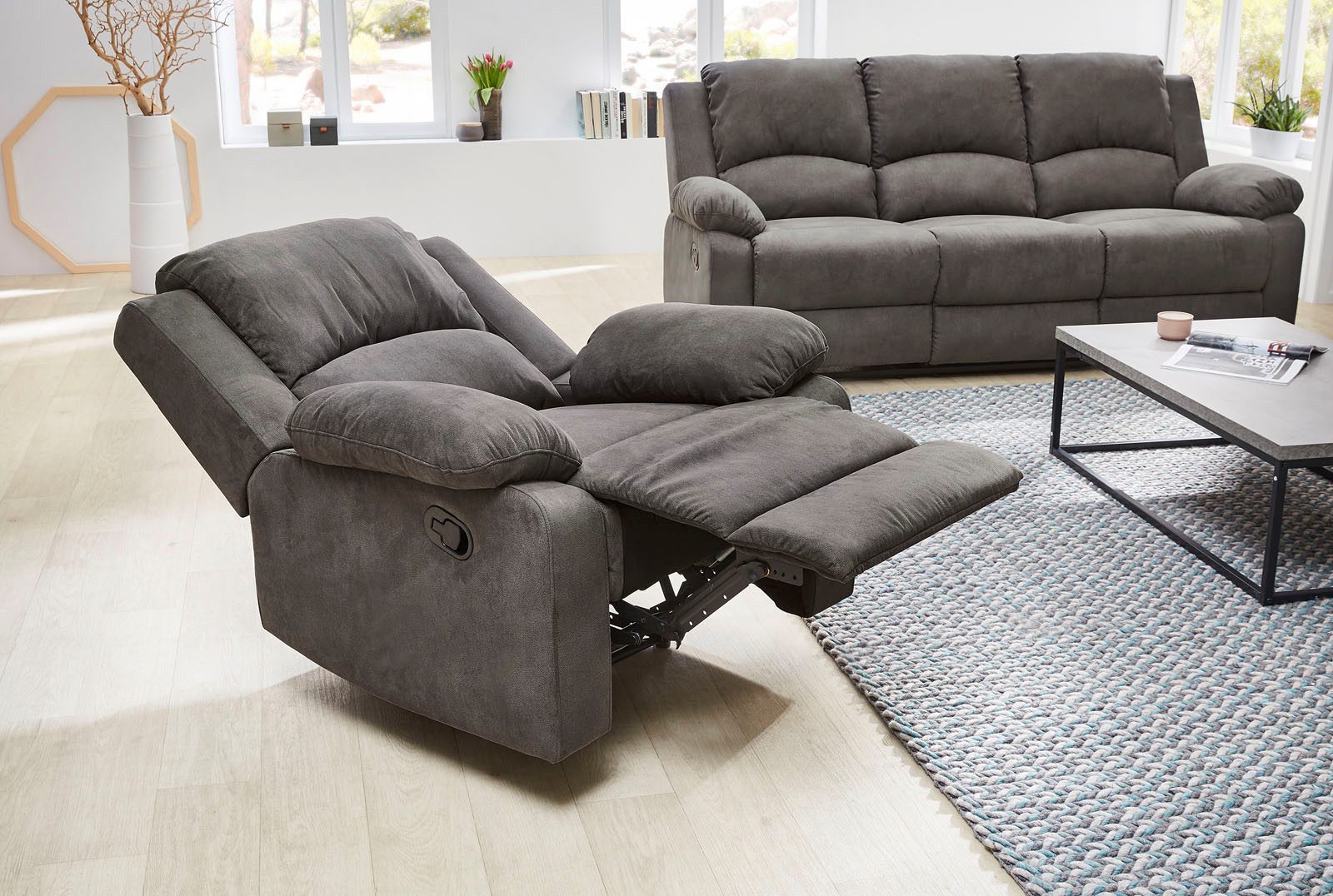 Jockenhöfer Gruppe Fauteuil Dakota Ligfunctie met halfautomatische relaxfunctie, TFK bekleding