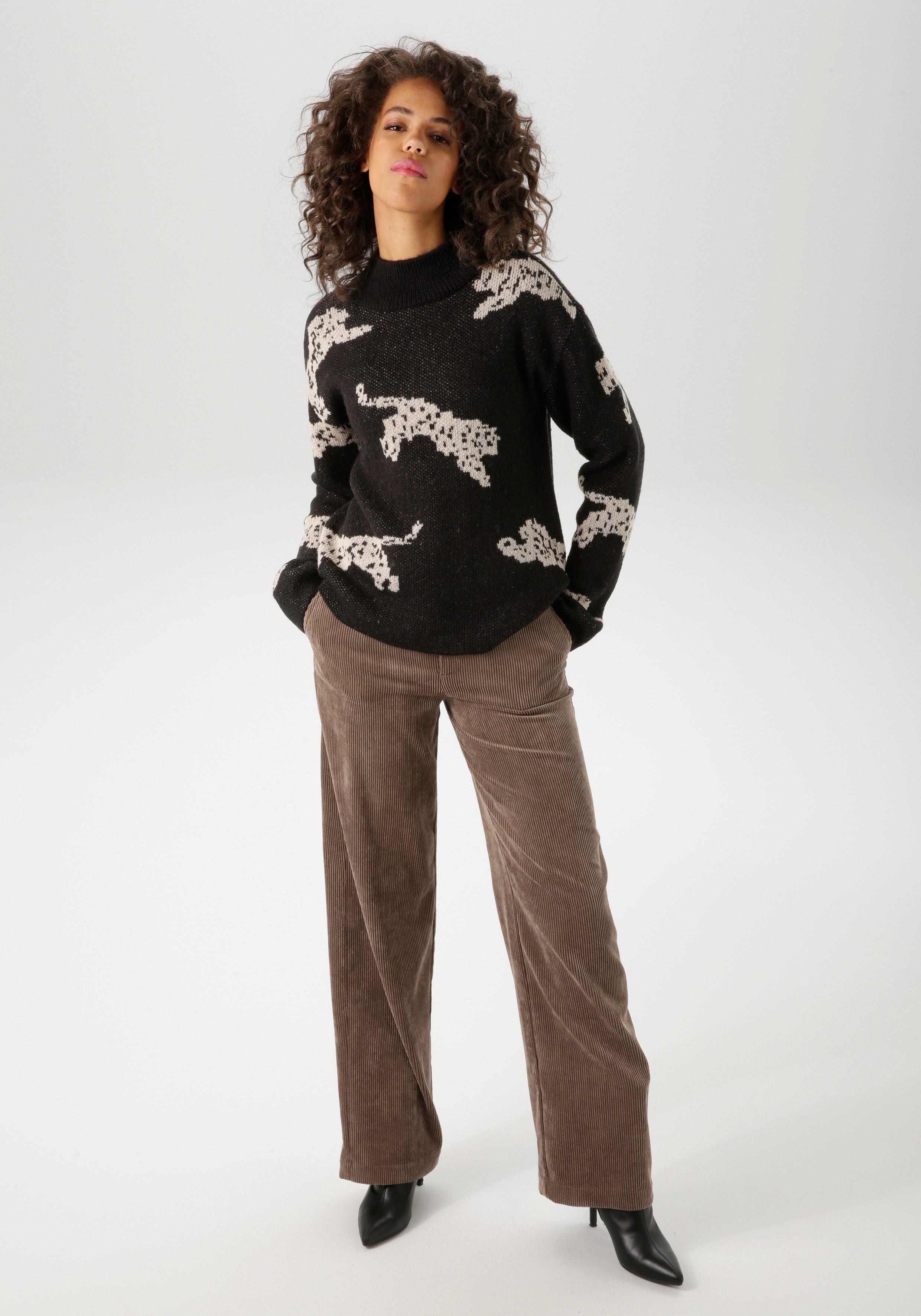 Aniston CASUAL Cordbroek met trendy, wijd been - nieuwe collectie