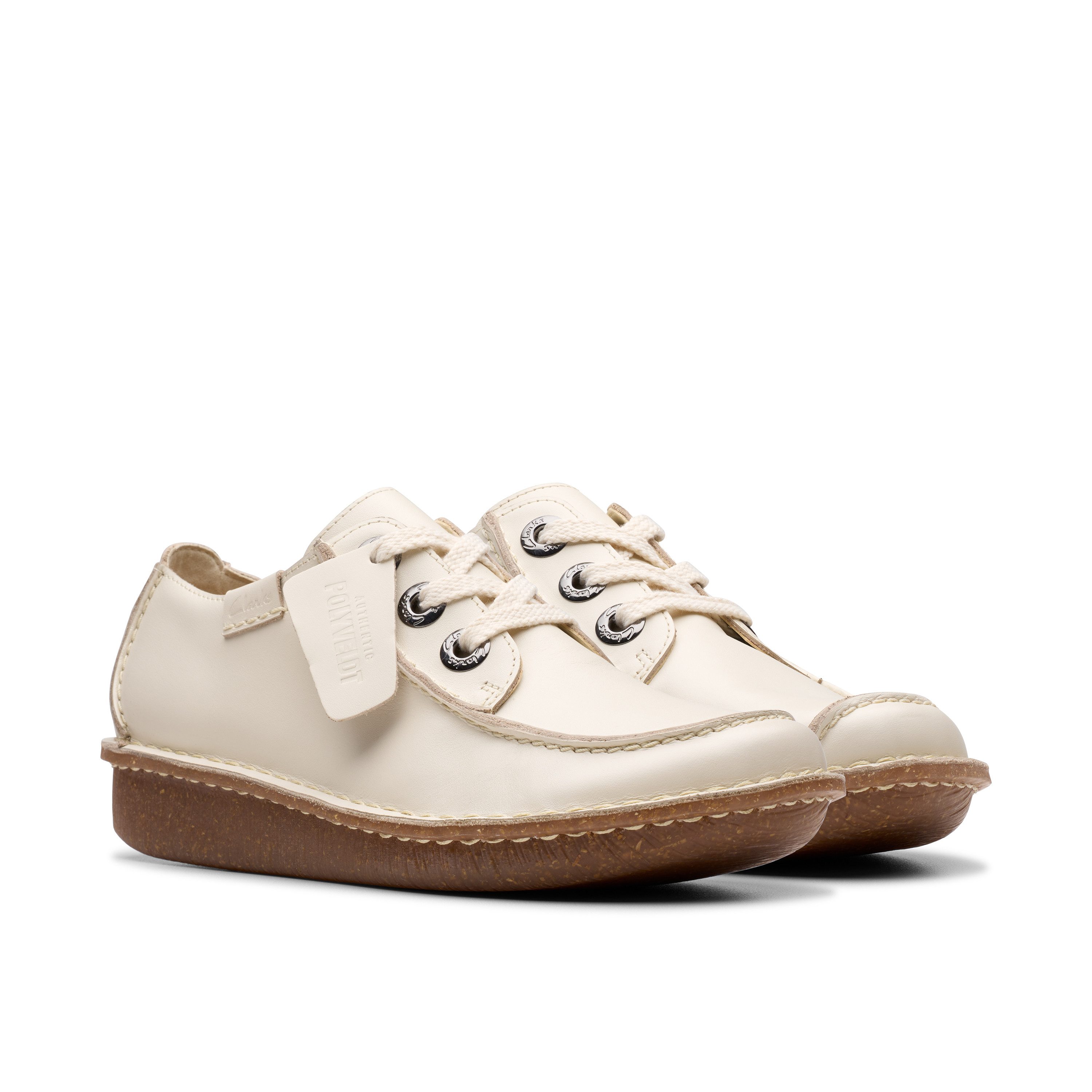 Clarks Veterschoenen Funny Dream Vrijetijdsschoen, lage schoen, comfort schoen met siernaad