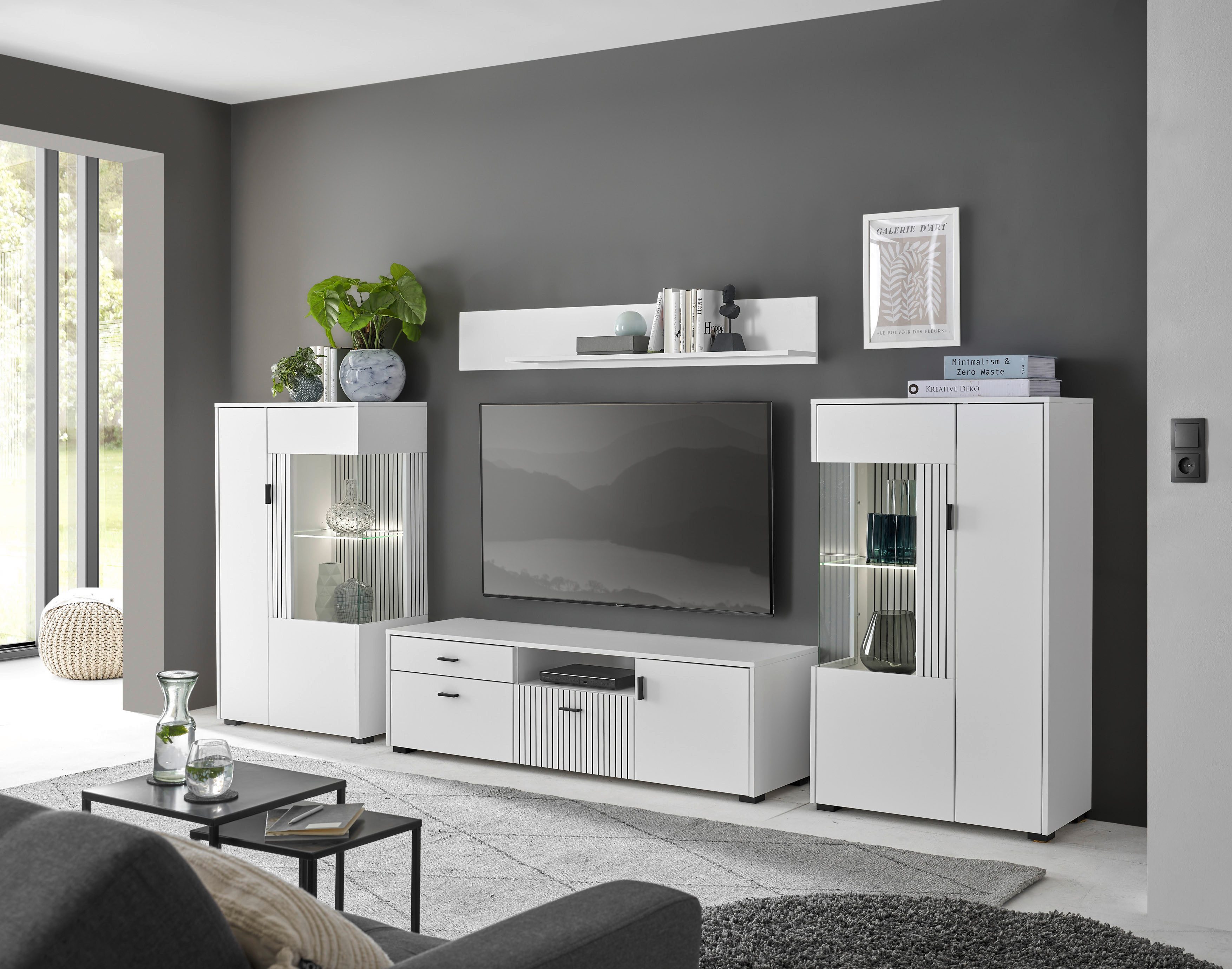 INOSIGN Wandmeubel Hudson met moderne groevenlook, handgrepen van metaal (zwart), breedte 320 cm (set, 4-delig)