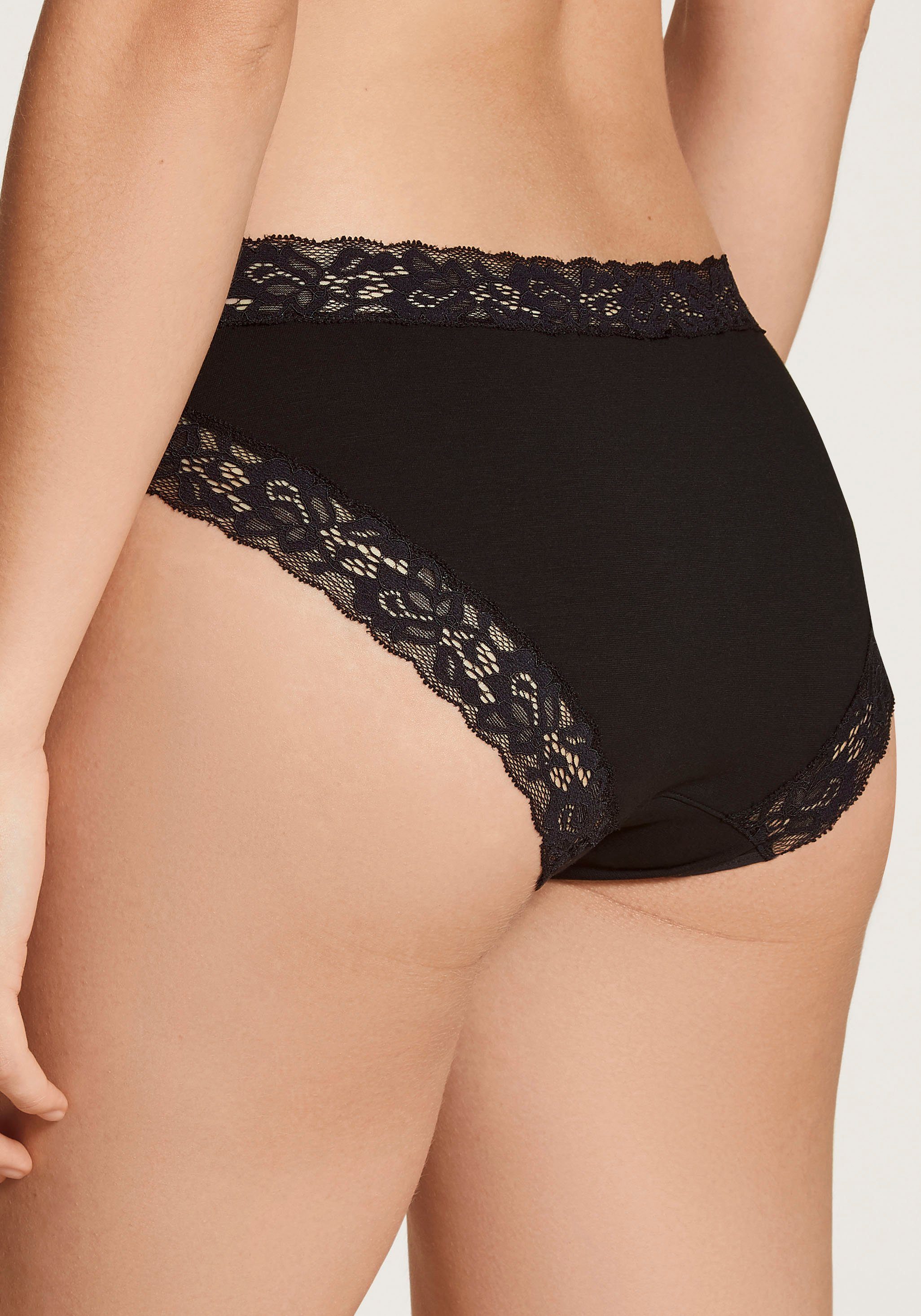 CALIDA Slip Natural Comfort Lace met kant aan de band en beenuitsnijding