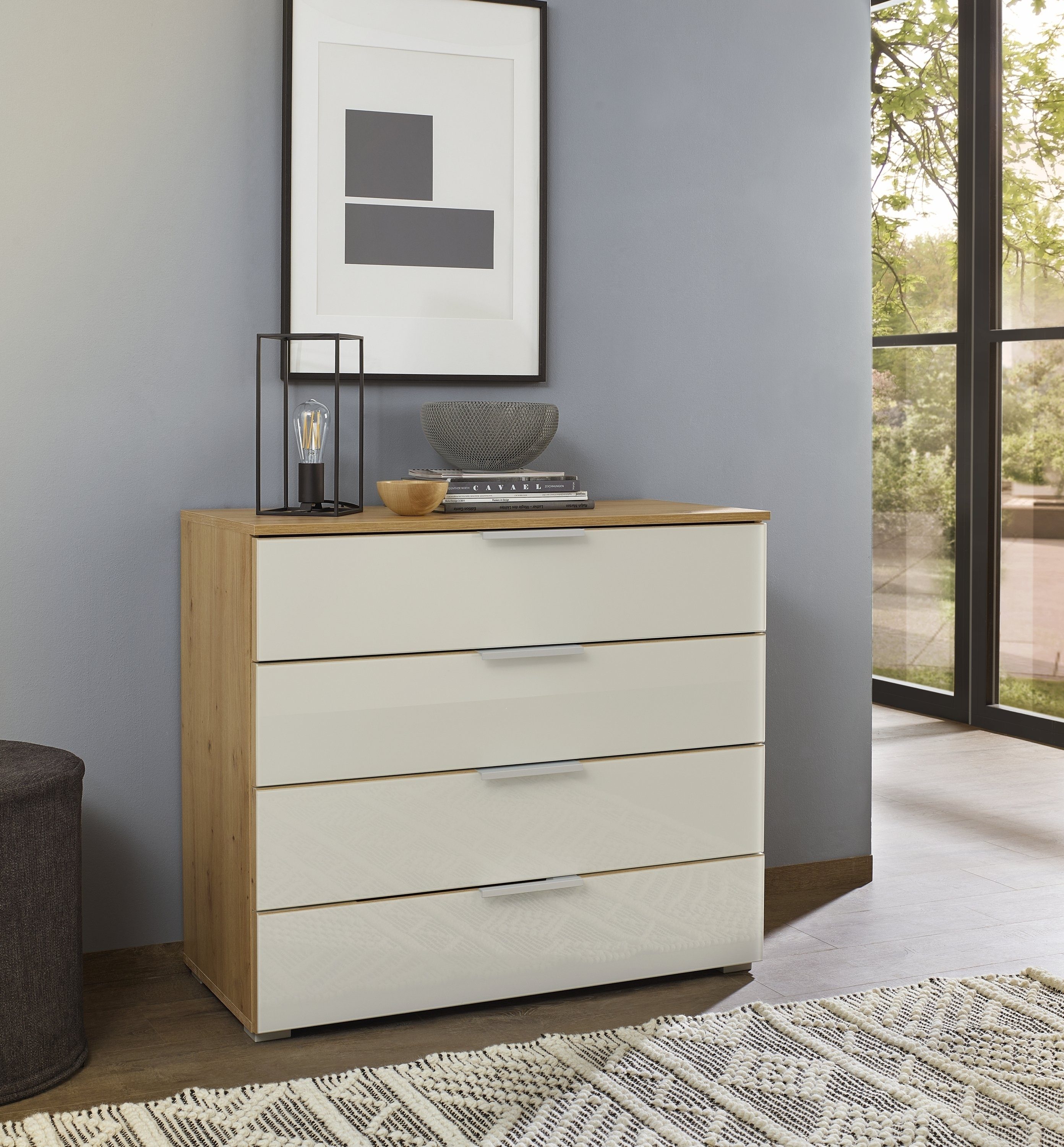 rauch Ladekast Sideboard commode ladecommode KOLUNA met glasfront Breedte 93 cm met 4 grote lades voor veel opbergruimte MADE IN GERMANY
