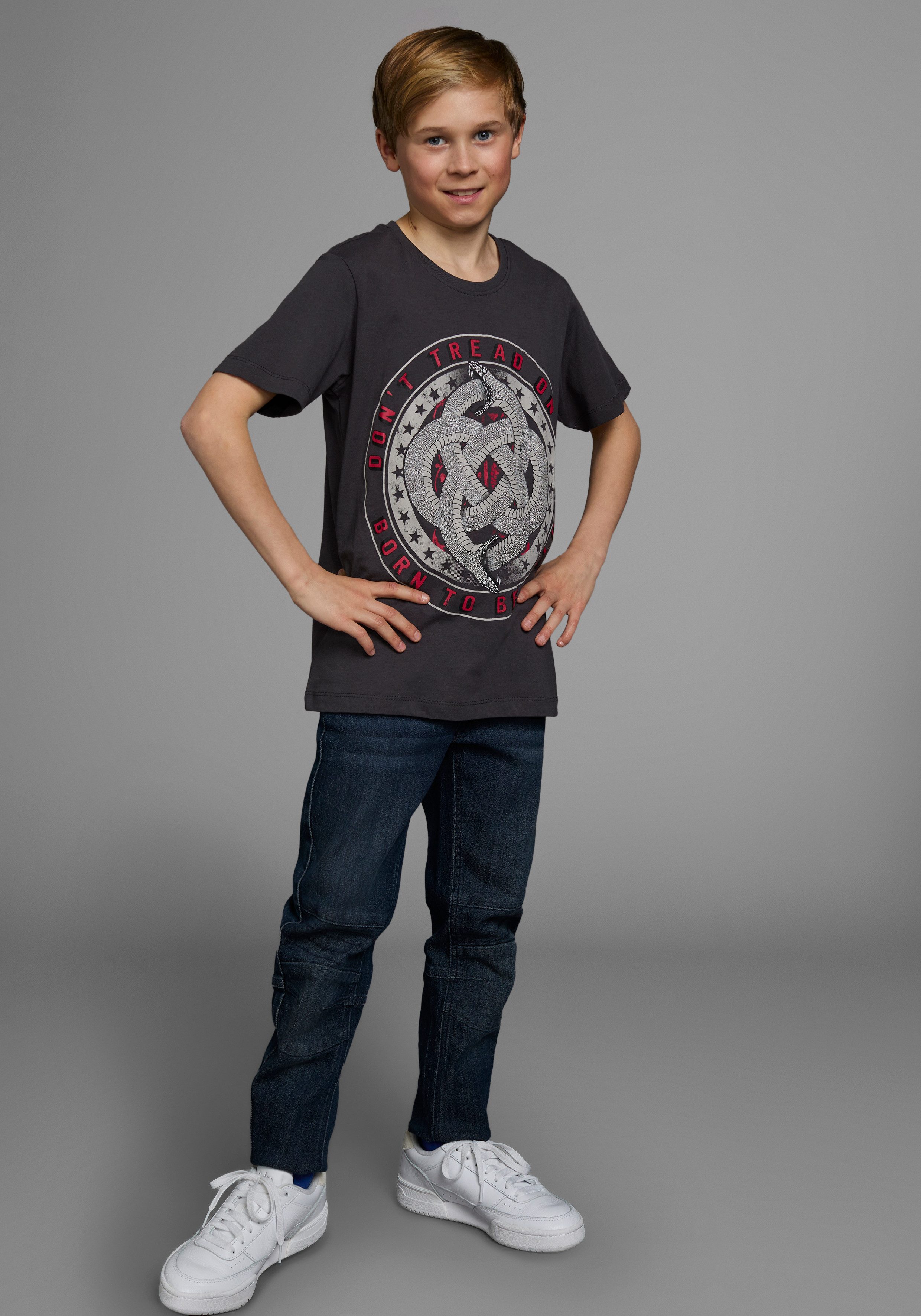 KIDSWORLD T-shirt Korte mouwen, basic pasvorm, met modieuze print, ronde hals