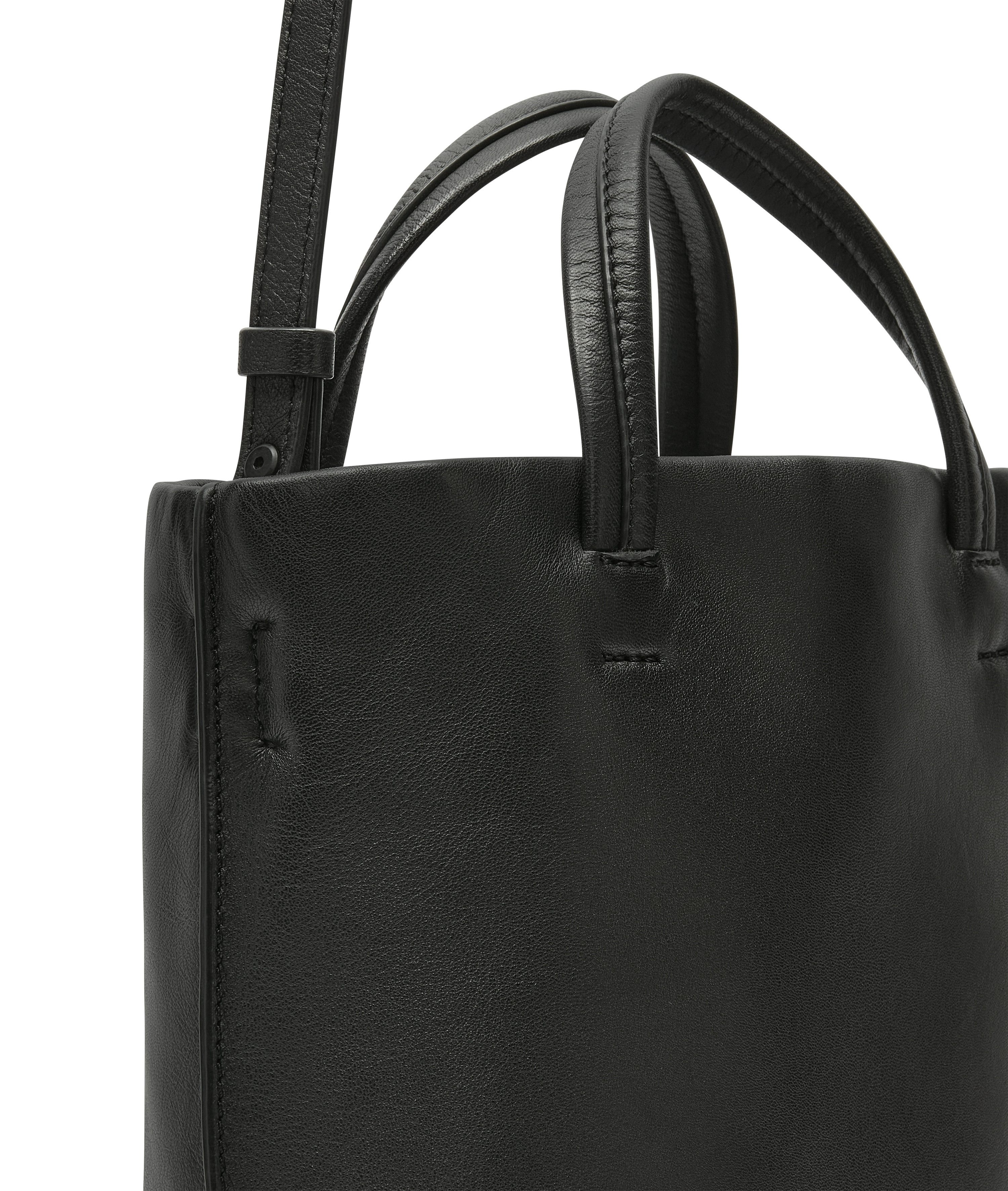 Liebeskind Berlin Shopper Tote M HERA SHEEP NATURAL