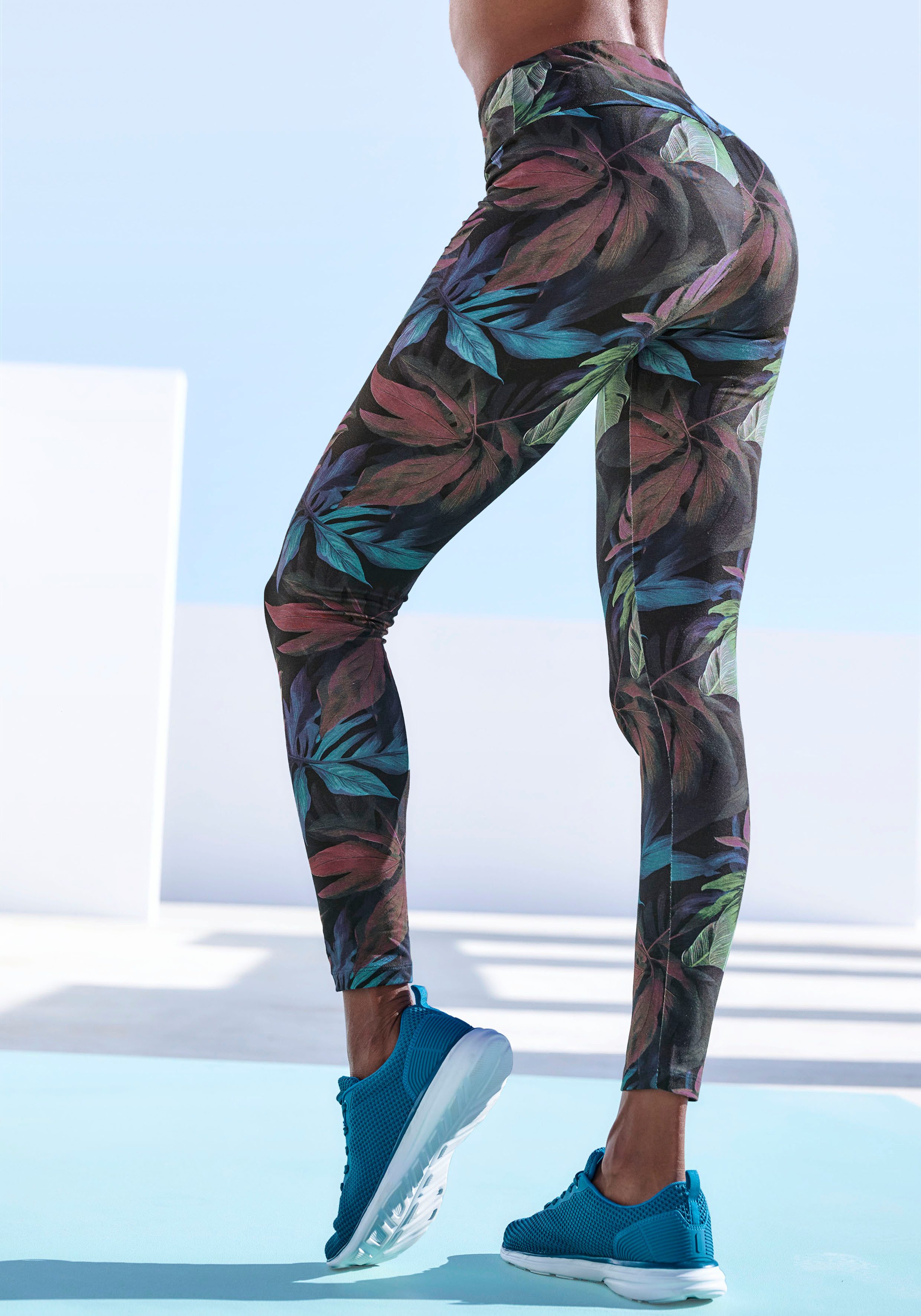 active by Lascana Functionele legging met bloemenprint