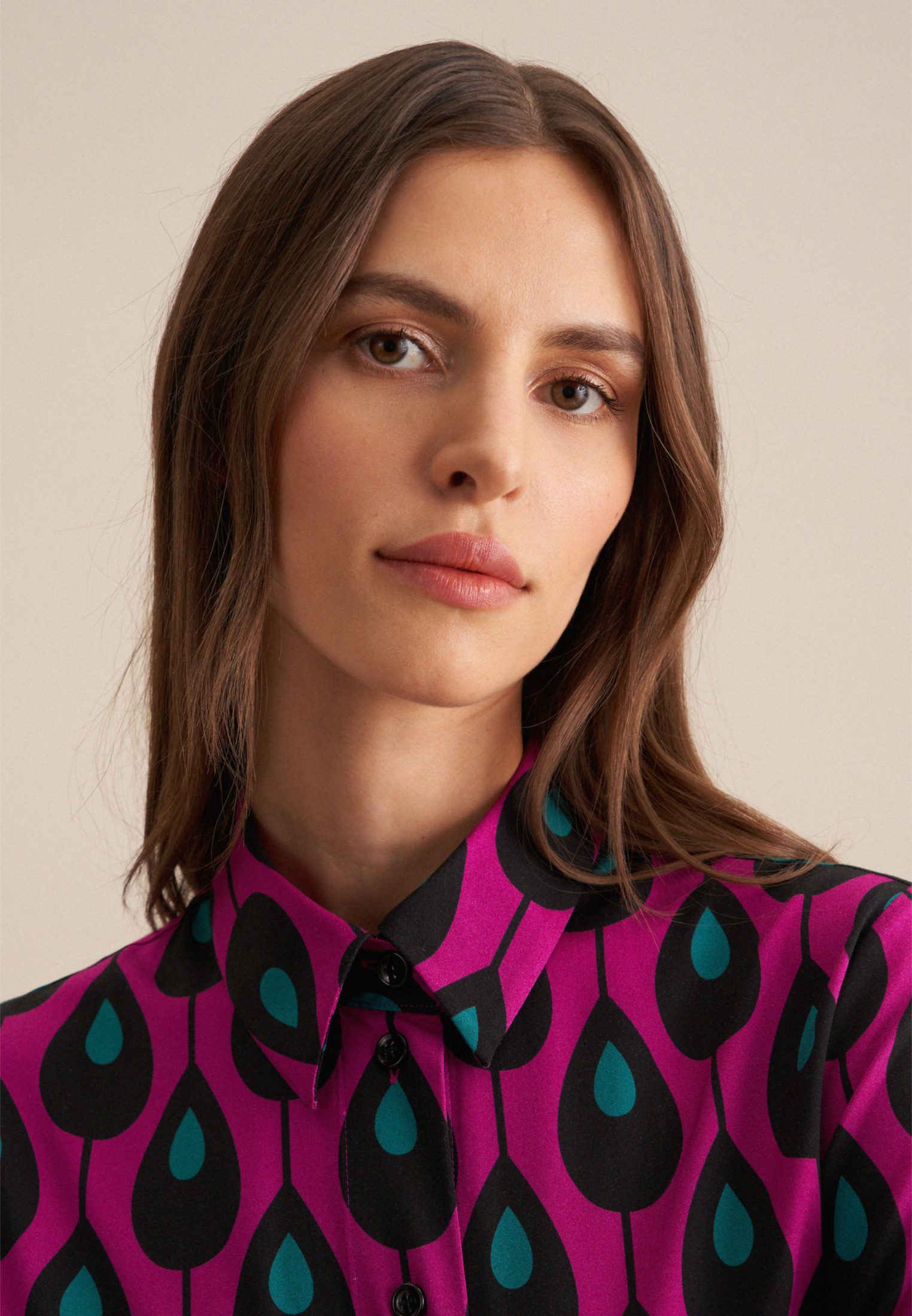 seidensticker Overhemdblouse Zwarte roos Lange mouwen kraag print