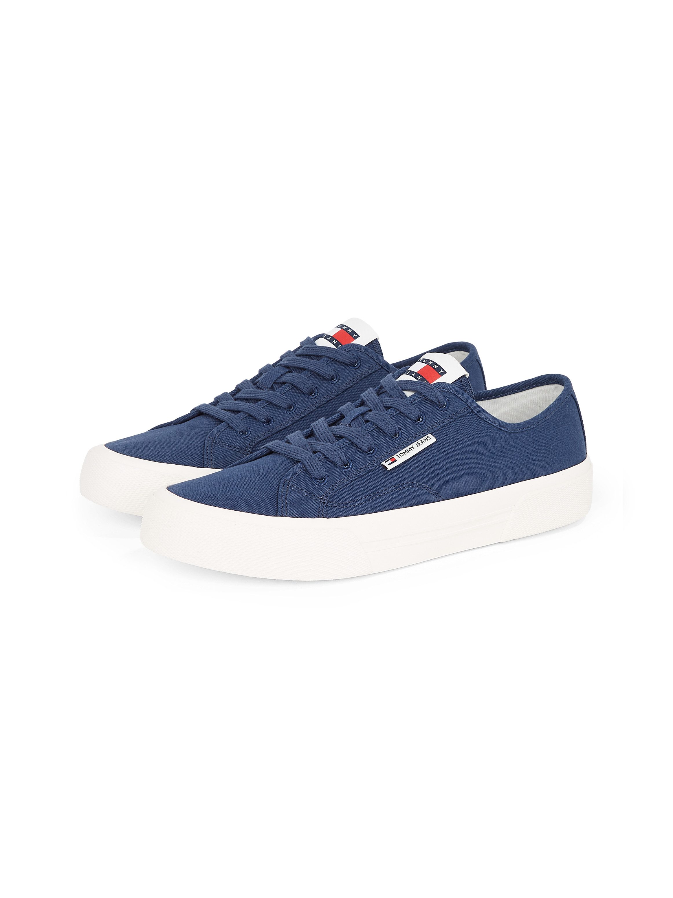 TOMMY JEANS Plateausneakers TJM LACE UP CANVAS COLOR , vrijetijdsschoen, lage schoen, veterschoen met logo-patch op de tong heren veterschoenen maat