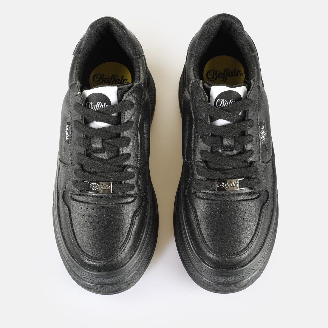 Buffalo Plateausneakers BESU VEGAN Streetwear-sneaker, veterschoen, lage schoen met Memory Foam-binnenzool