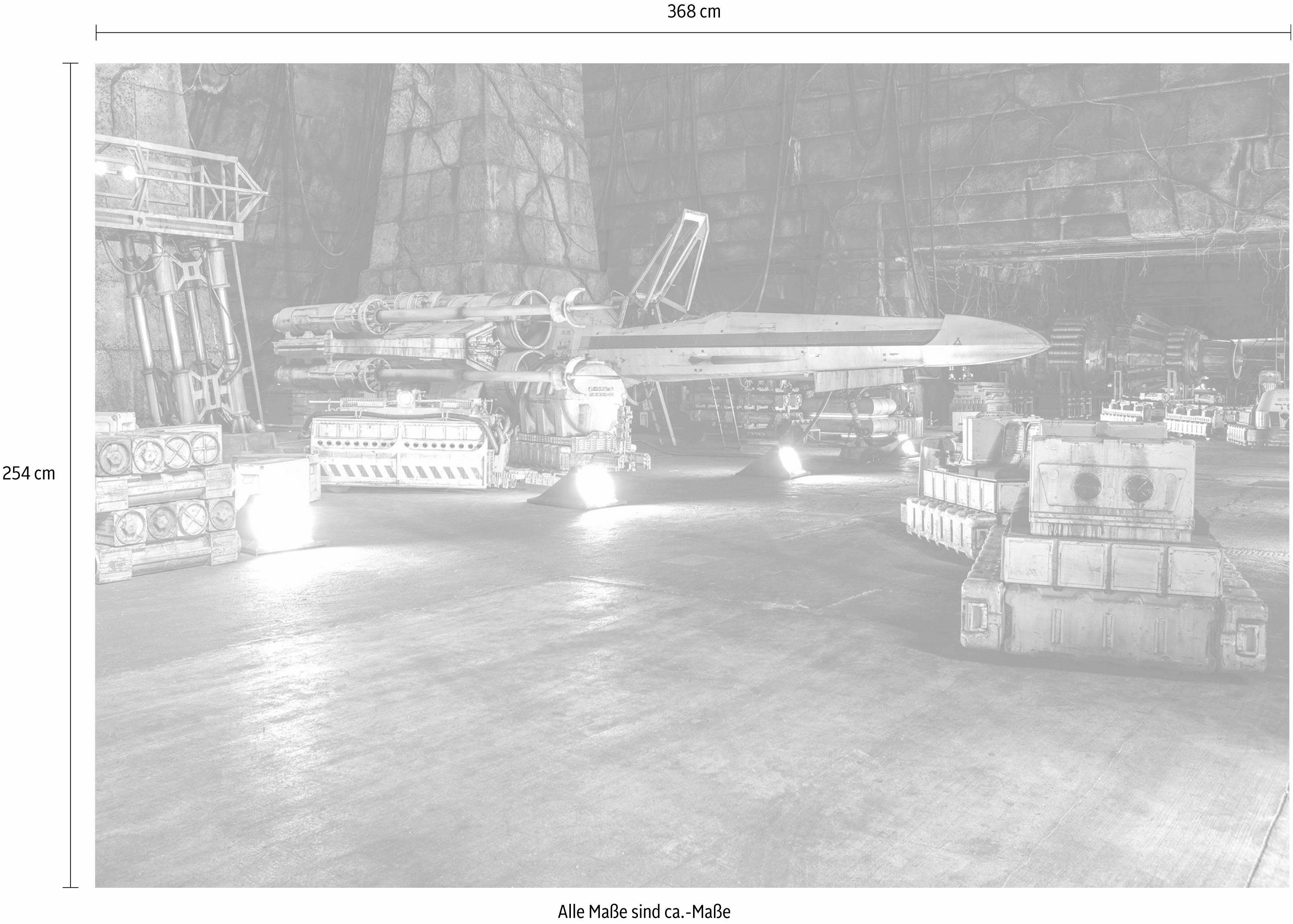 Komar Fotobehang STAR WARS Rebel Base - Afmeting 368 x 254 cm (set)
