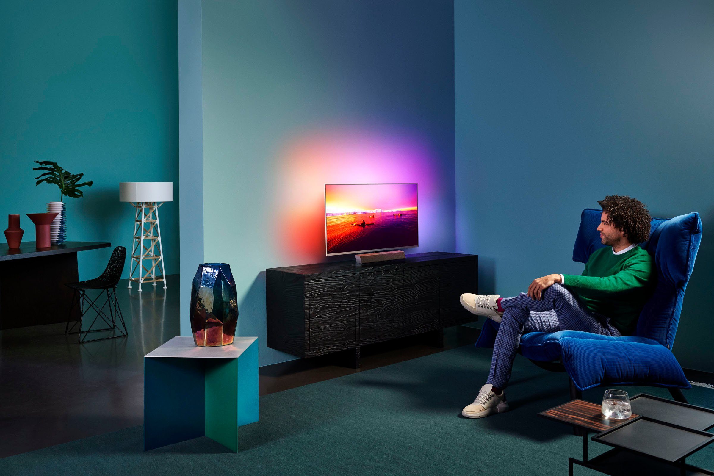 Philips Led-TV 43PUS9235/12, 108 cm / 43", 4K Ultra HD, Smart TV, ambilight langs 3 randen