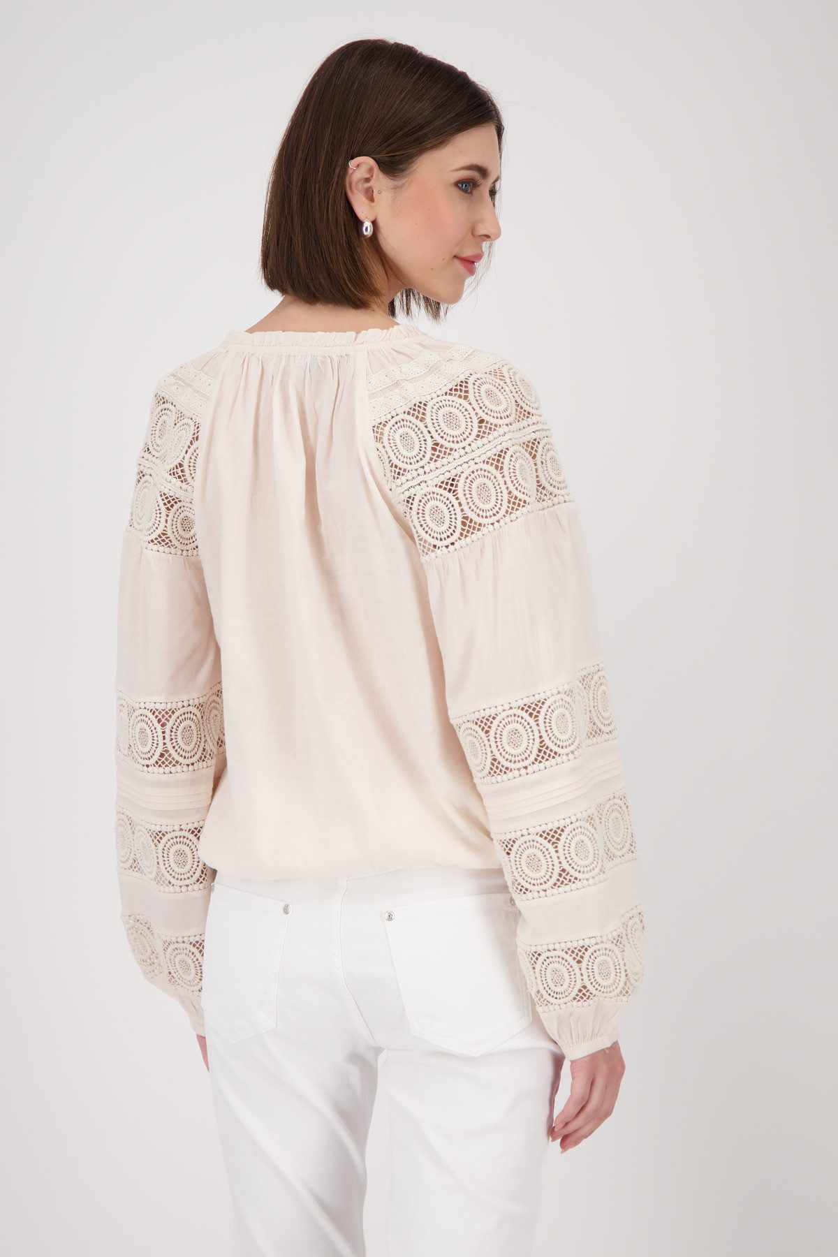 Monari Blouse zonder sluiting met kant