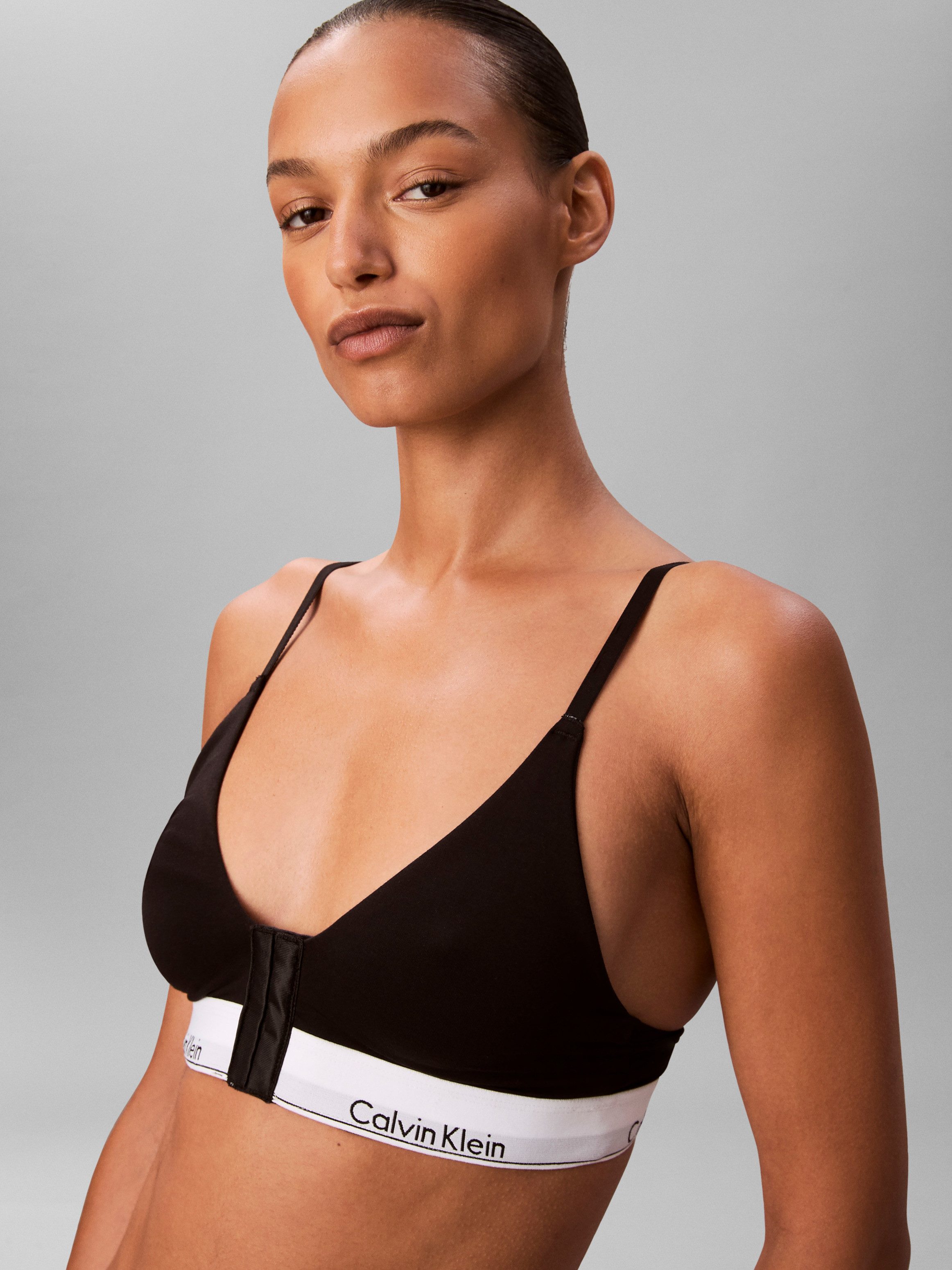 Calvin Klein String Modern Cotton met brede boord