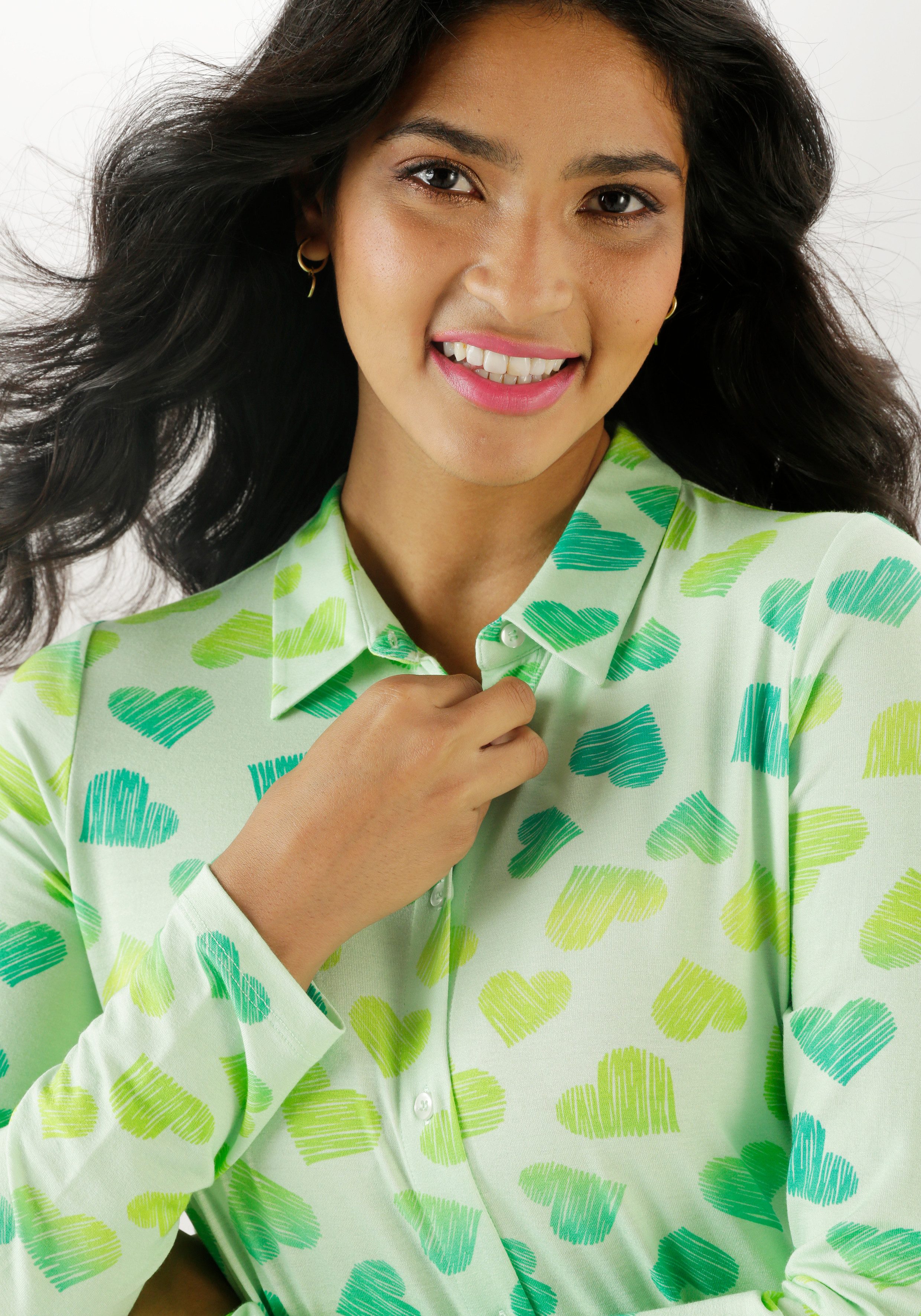 Aniston SELECTED Overhemdblouse met hartenprint allover - nieuwe collectie