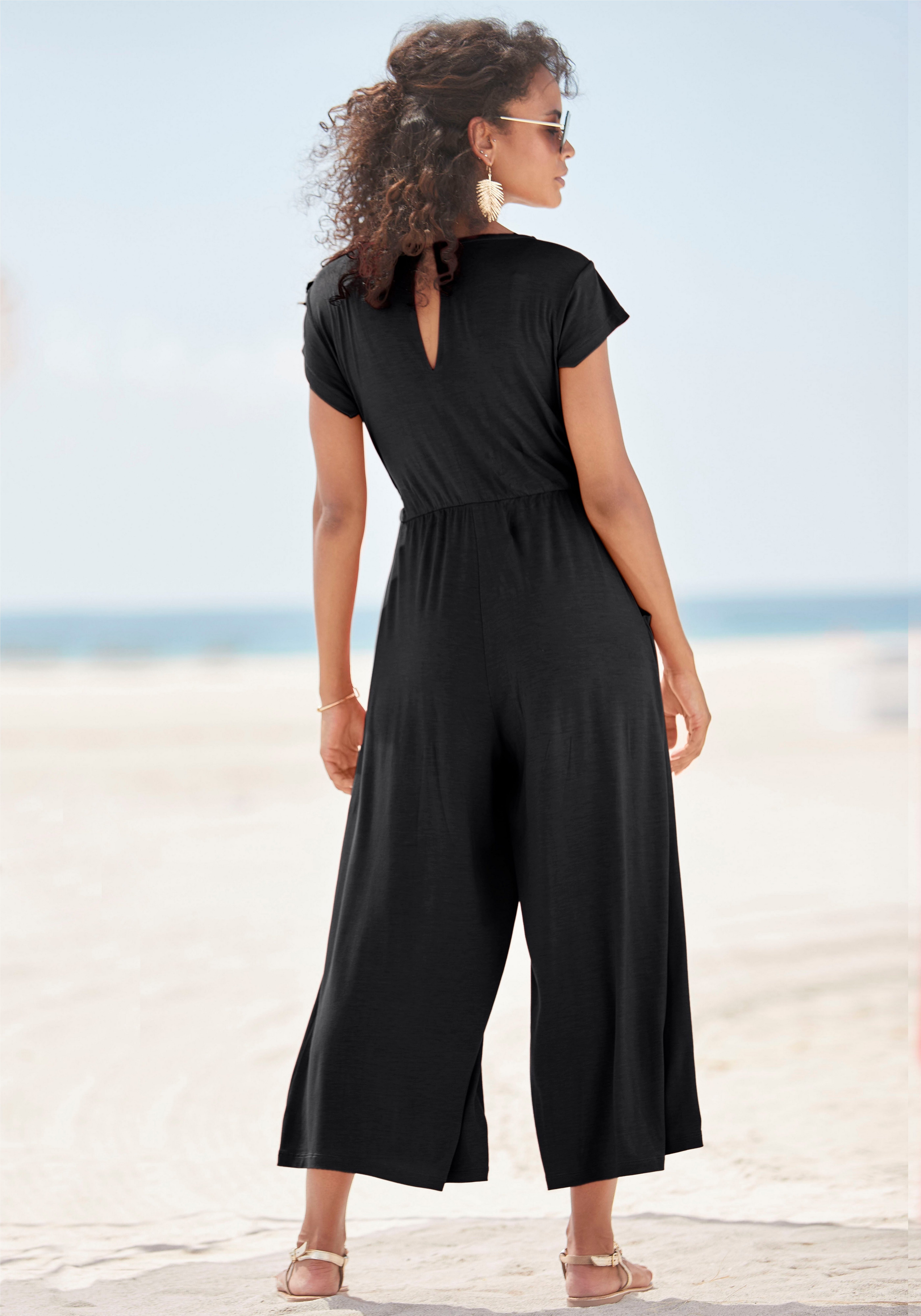 Lascana Jumpsuit in culotte-stijl met knoopdetail in de taille, elegante jumpsuit, feestelijk