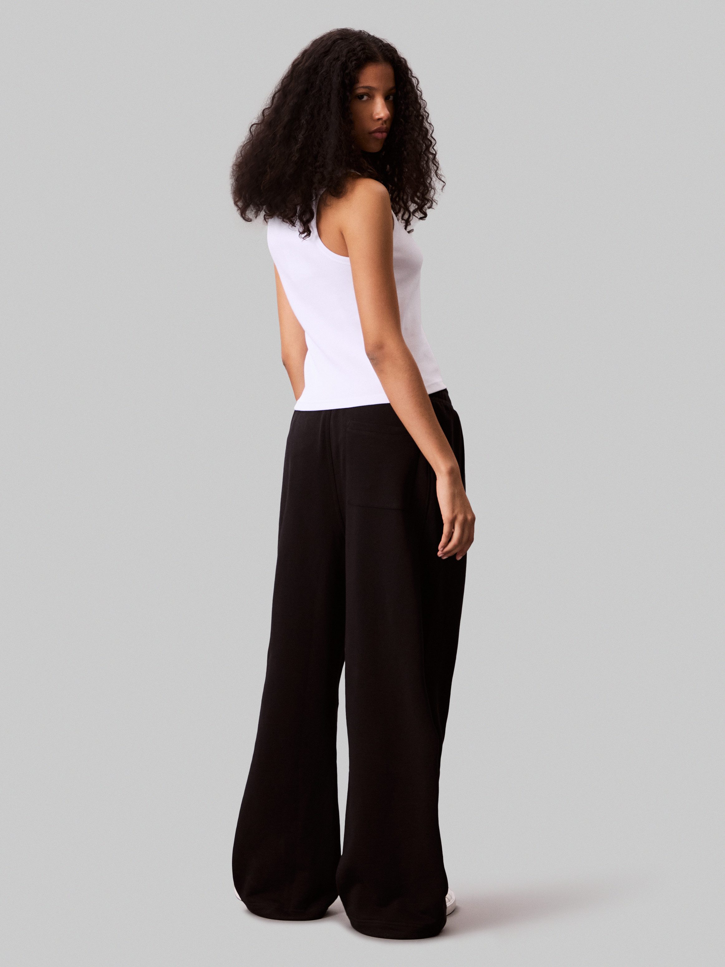 Calvin Klein Sweatbroek A- FRENCH TERRY BADGE LOGO PANT