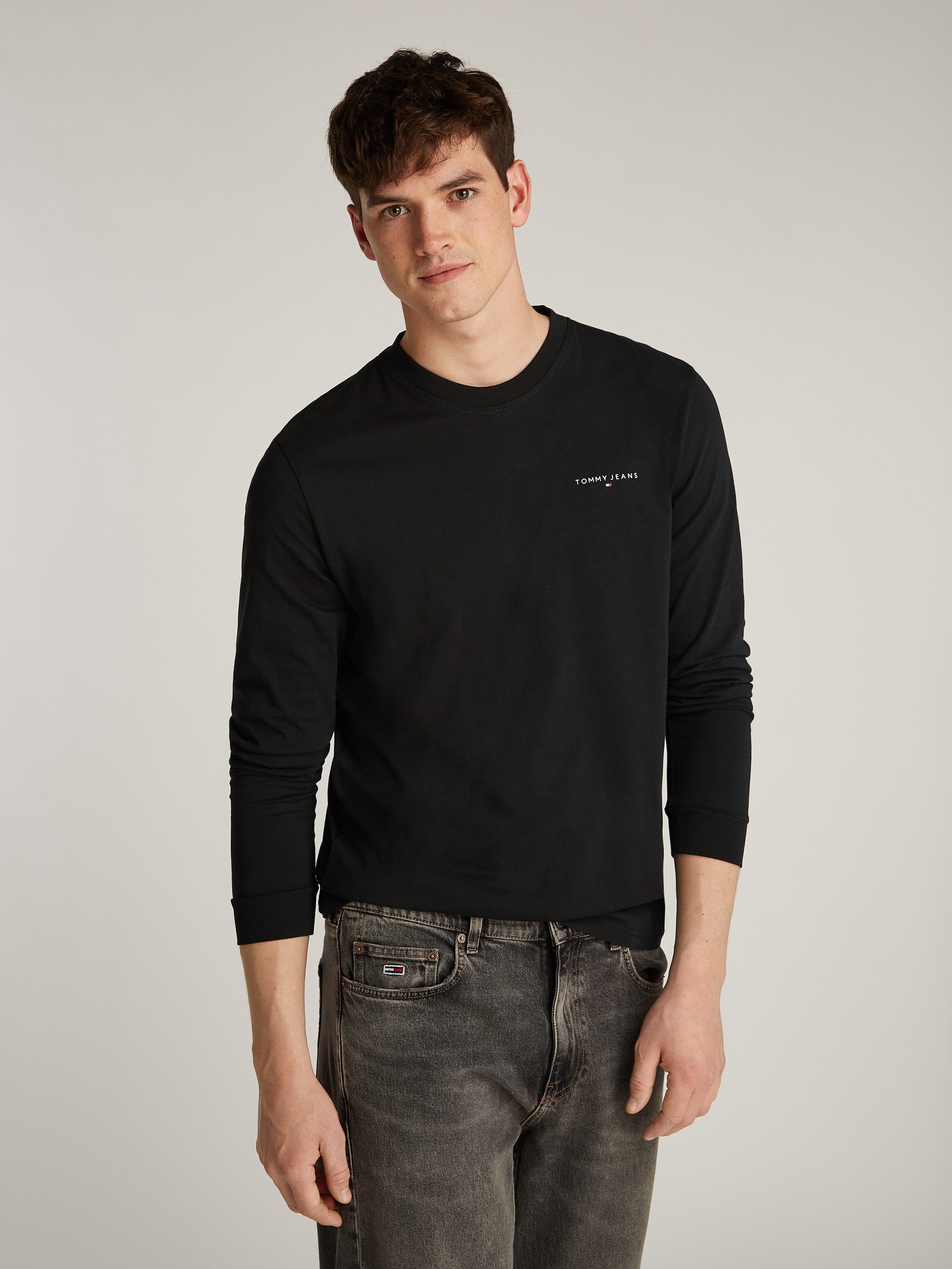 TOMMY JEANS Shirt met lange mouwen TJM SLIM LINEAR CHEST LS TEE EXT