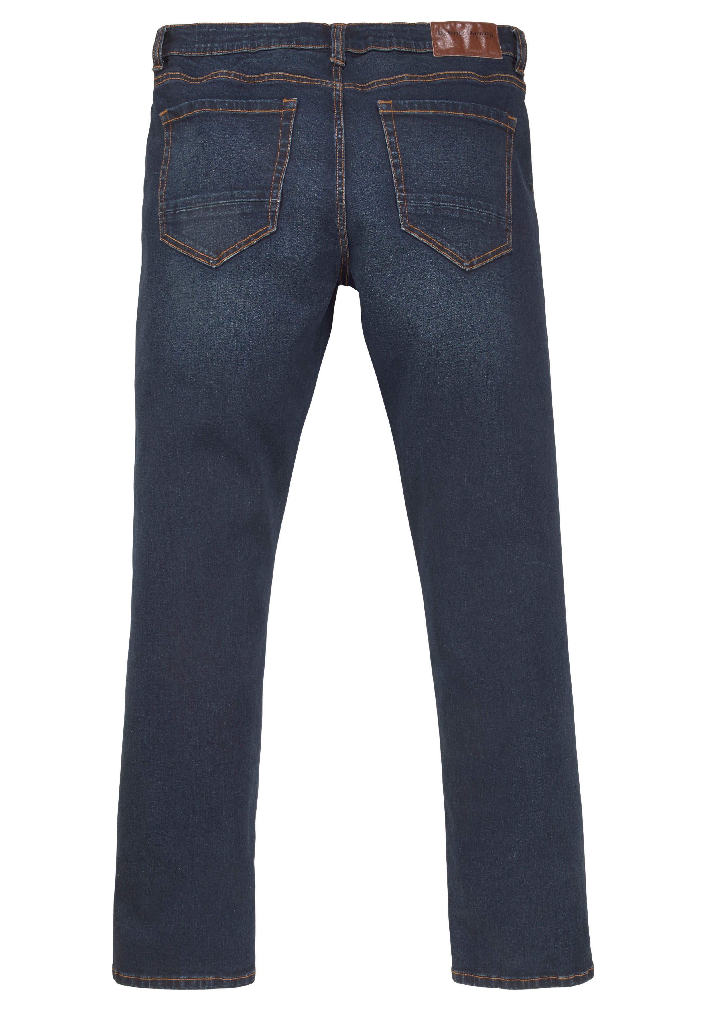 Bruno Banani Straight jeans Hutch rechte broekspijpen, gedeeltelijk met modieuze destroyed-effecten,