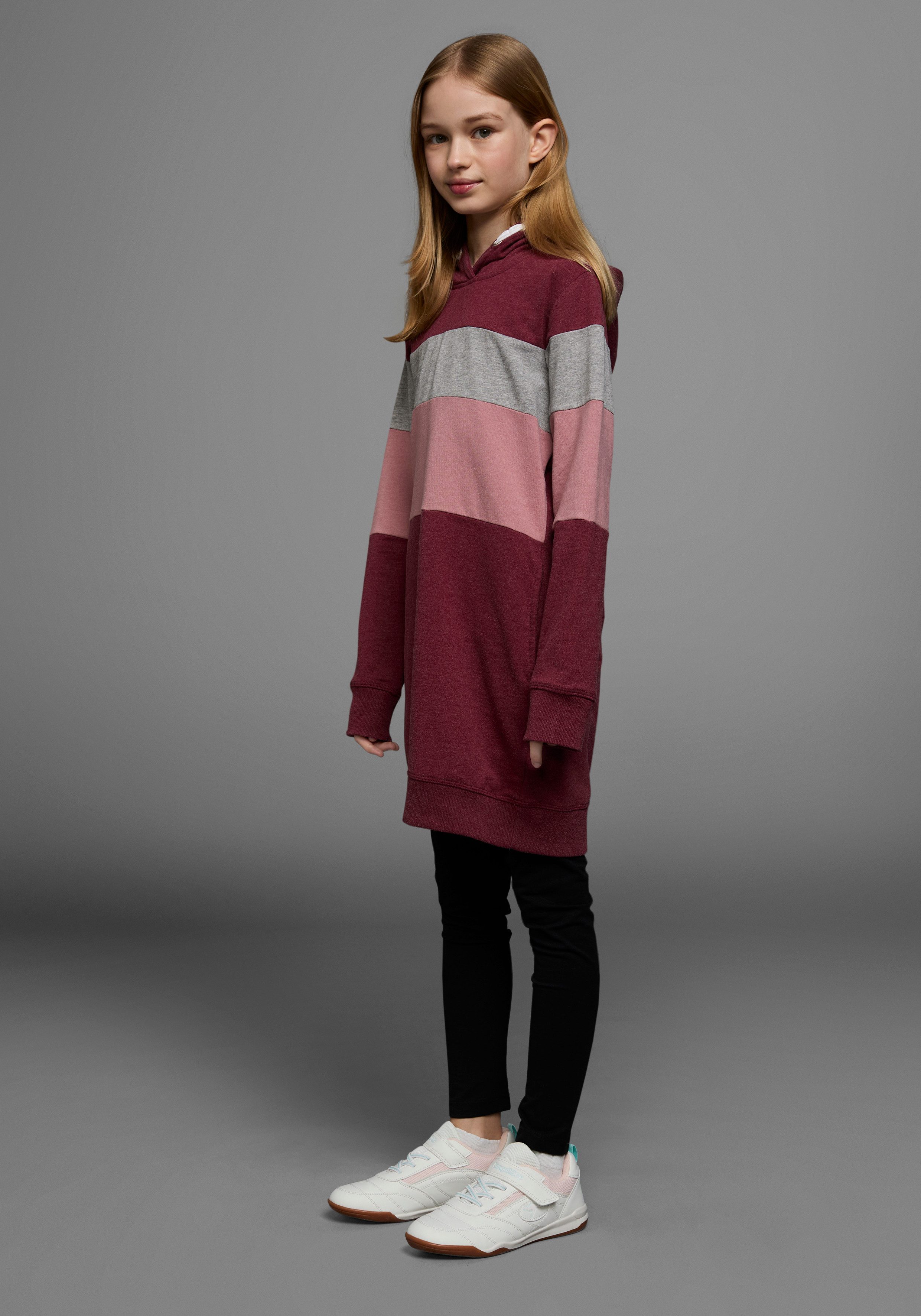 KIDSWORLD Sweatjurk lang, sportief streepdessin, van katoenmix, lange mouwen