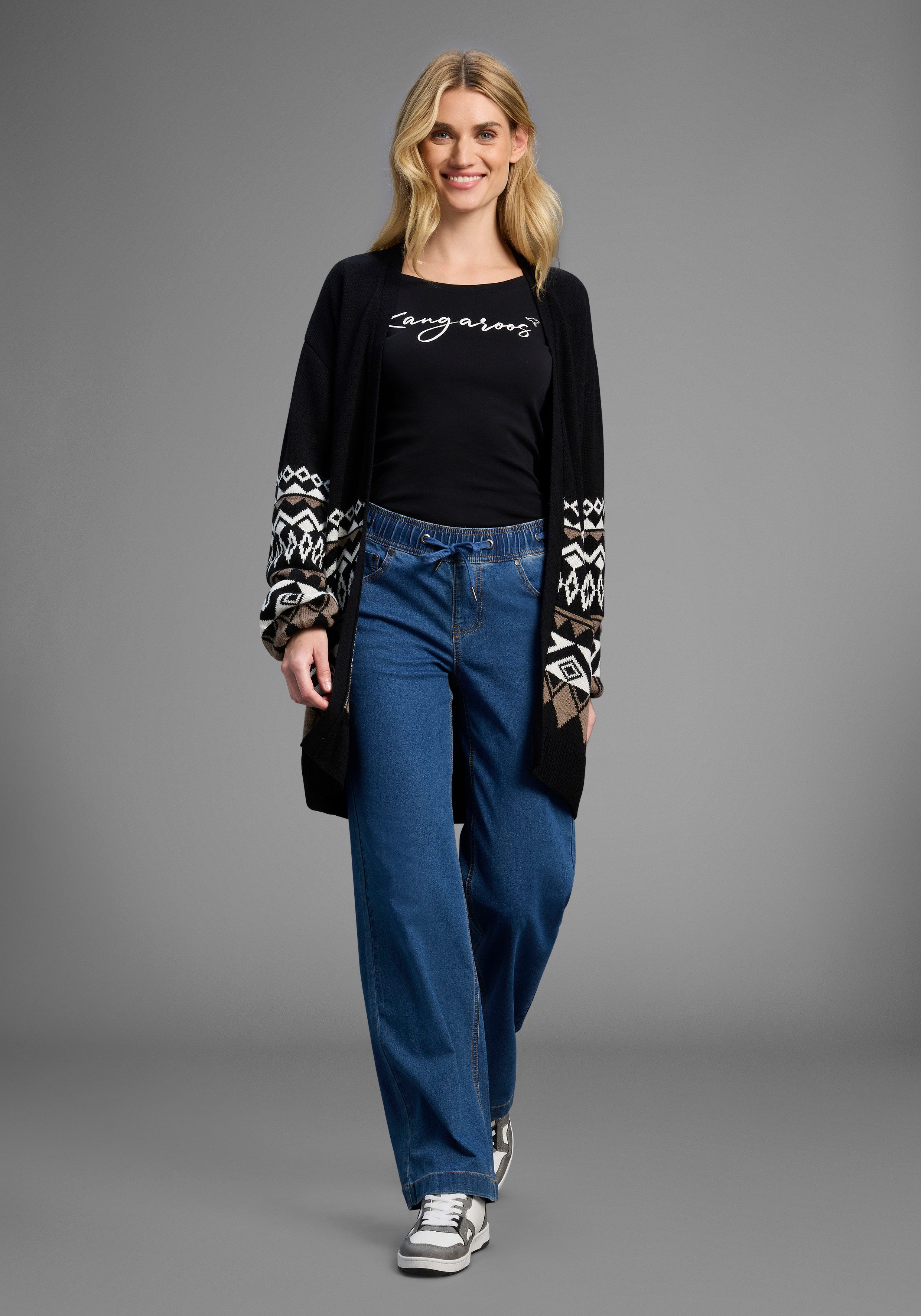 KangaROOS Longsleeve Lange mouwen, zeer figuurvolgend, van ribstof, van 100% katoen