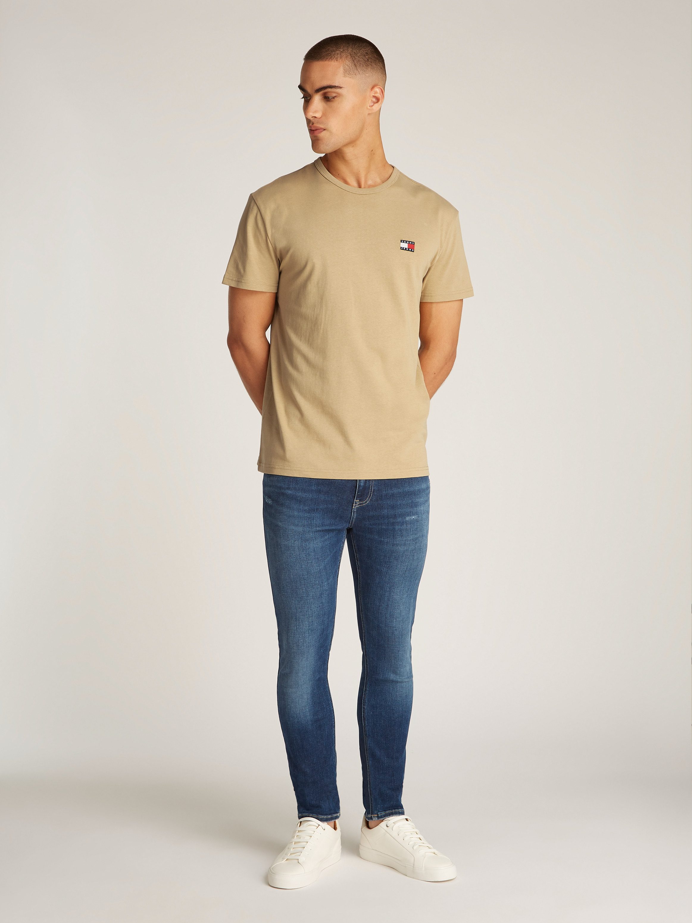 TOMMY JEANS T-shirt TJM REG BADGE TEE EXT