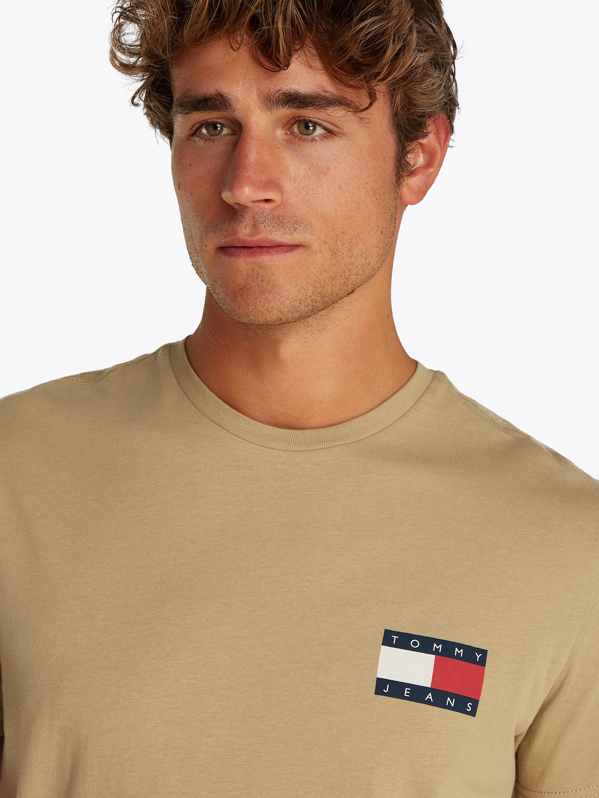 TOMMY JEANS T-shirt TJM SLIM ESSENTIAL FLAG TEE EXT