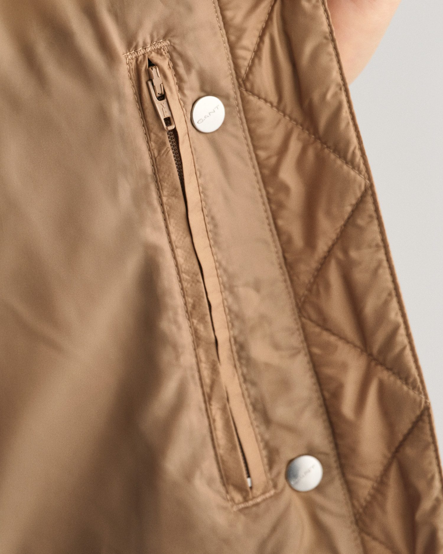 Gant Gewatteerde jas LIGHT DOWN JACKET Waterafstotend lichtgewicht gewatteerde jas