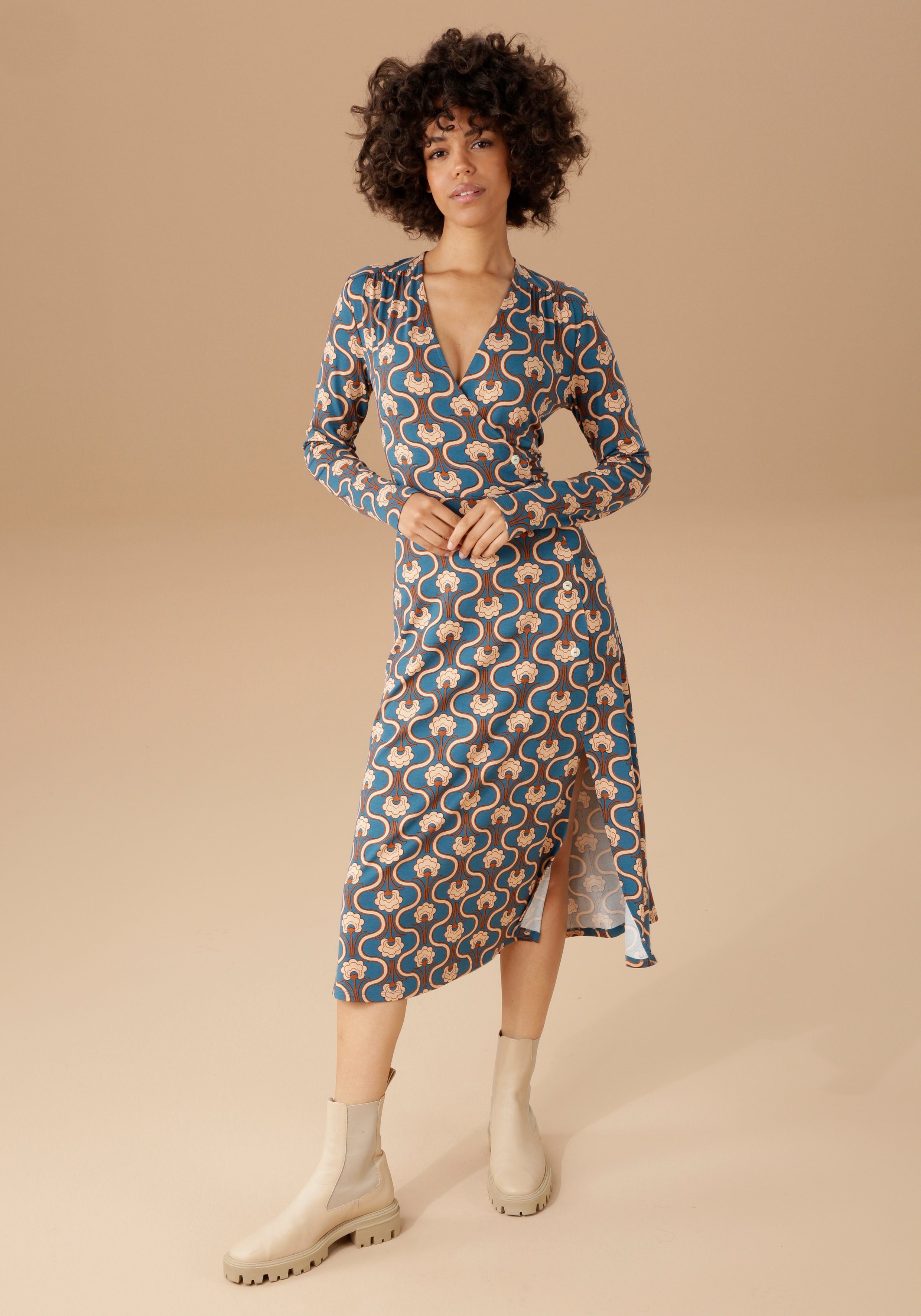 Aniston CASUAL Jerseyjurk bedrukt met een trendy retropatroon