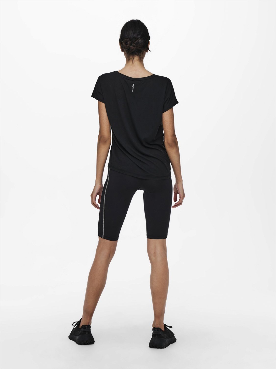 Only Play Trainingsshirt ONPAUBREE SS LOOSE TRAIN TEE - NOOS