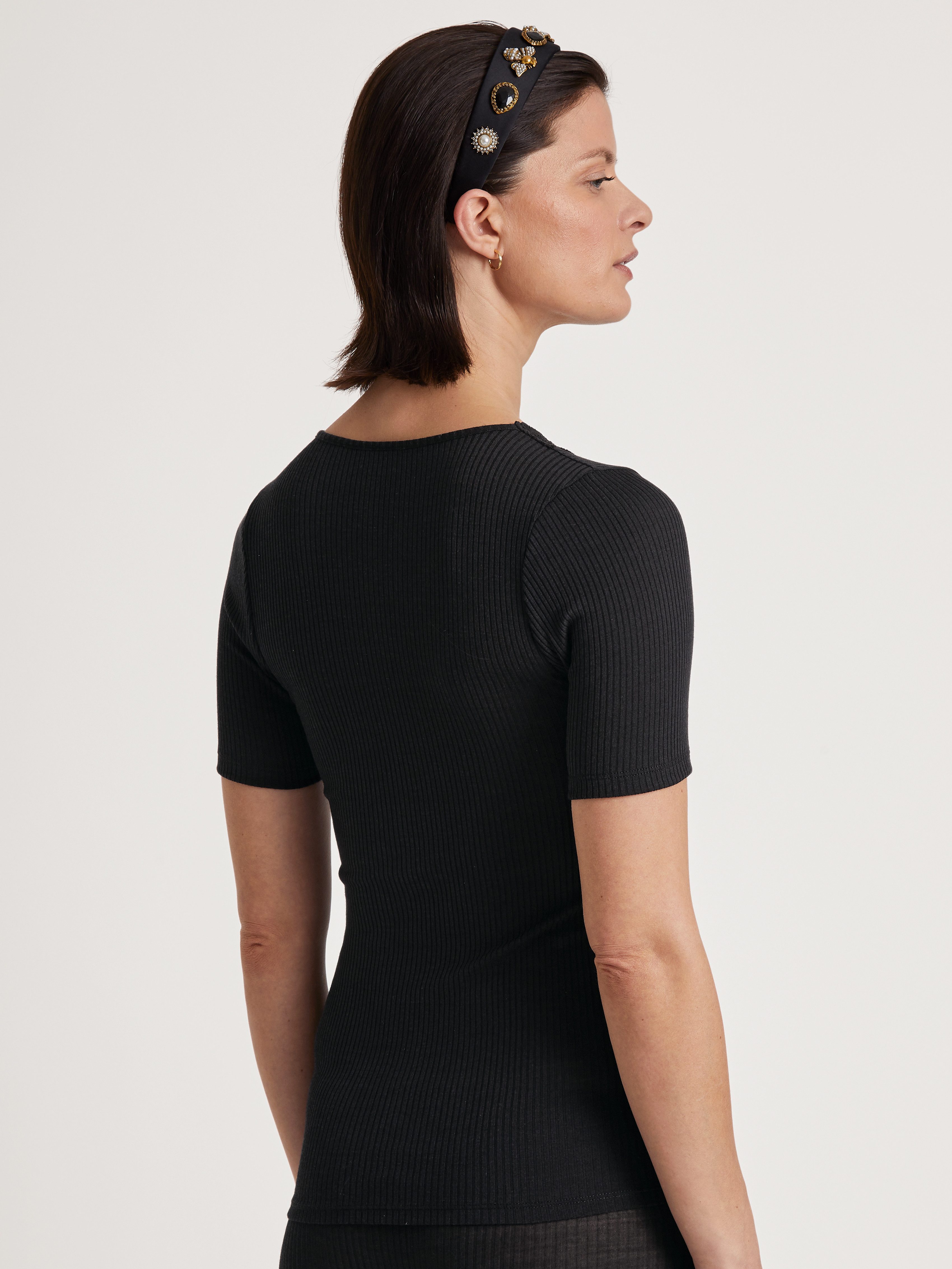 CALIDA Tanktop Silky Wool Joy met kantdetails aan de v-hals