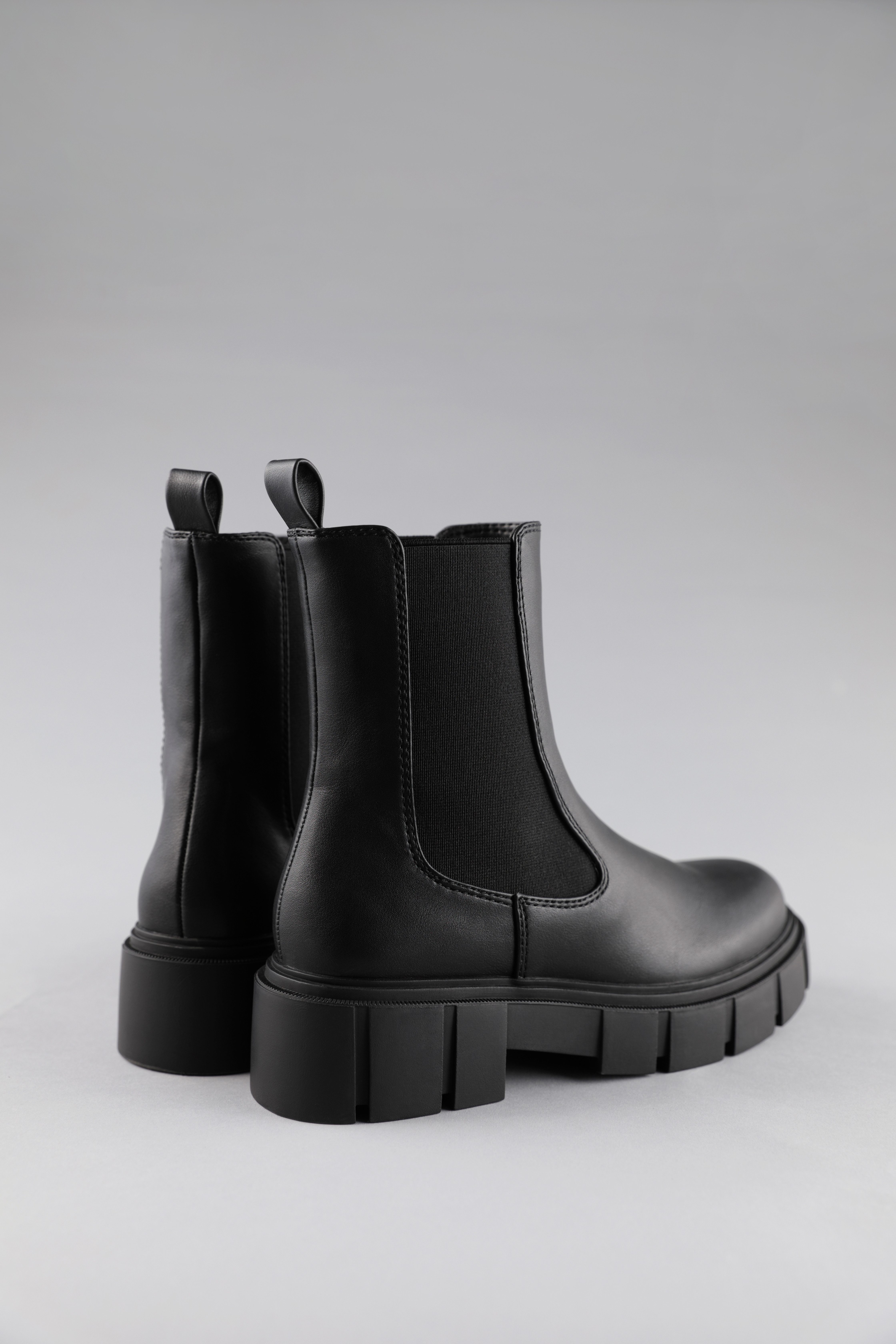Aniston SHOES Chelsea-boots enkellaars met stretchinzetten - nieuwe collectie! smalle vorm